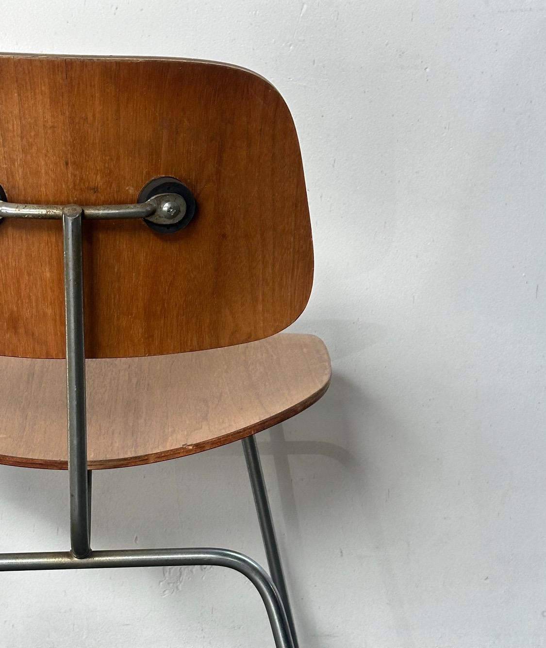 Early Eames DCM Dining Chair by Herman Miller, 1950s Edition For Sale 10