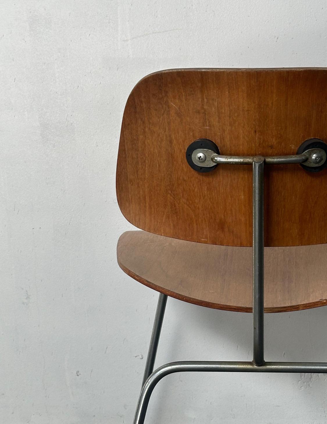 Early Eames DCM Dining Chair by Herman Miller, 1950s Edition For Sale 13