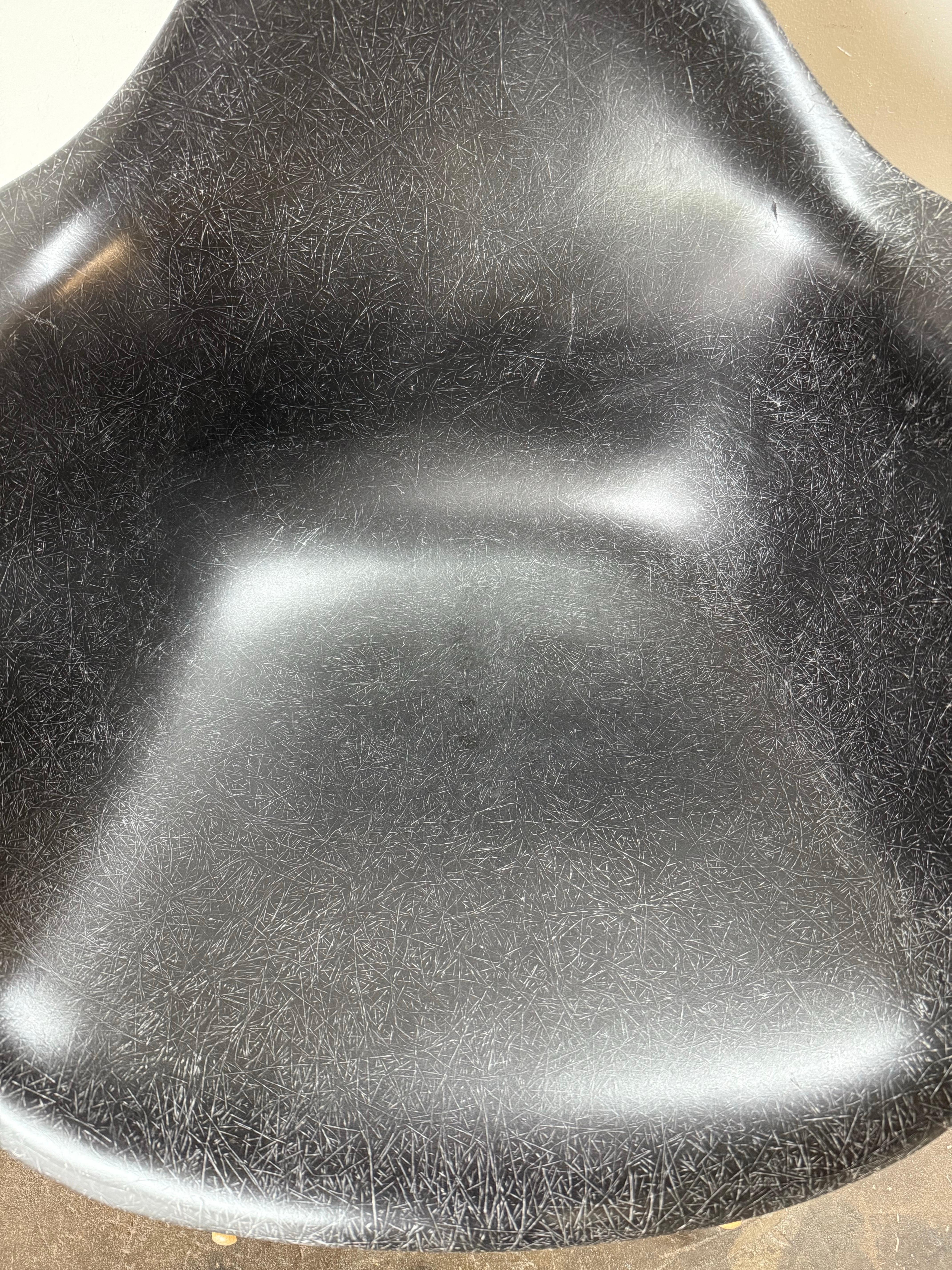 Restored Herman Miller Eames Fiberglass Rocking Chair For Sale 5