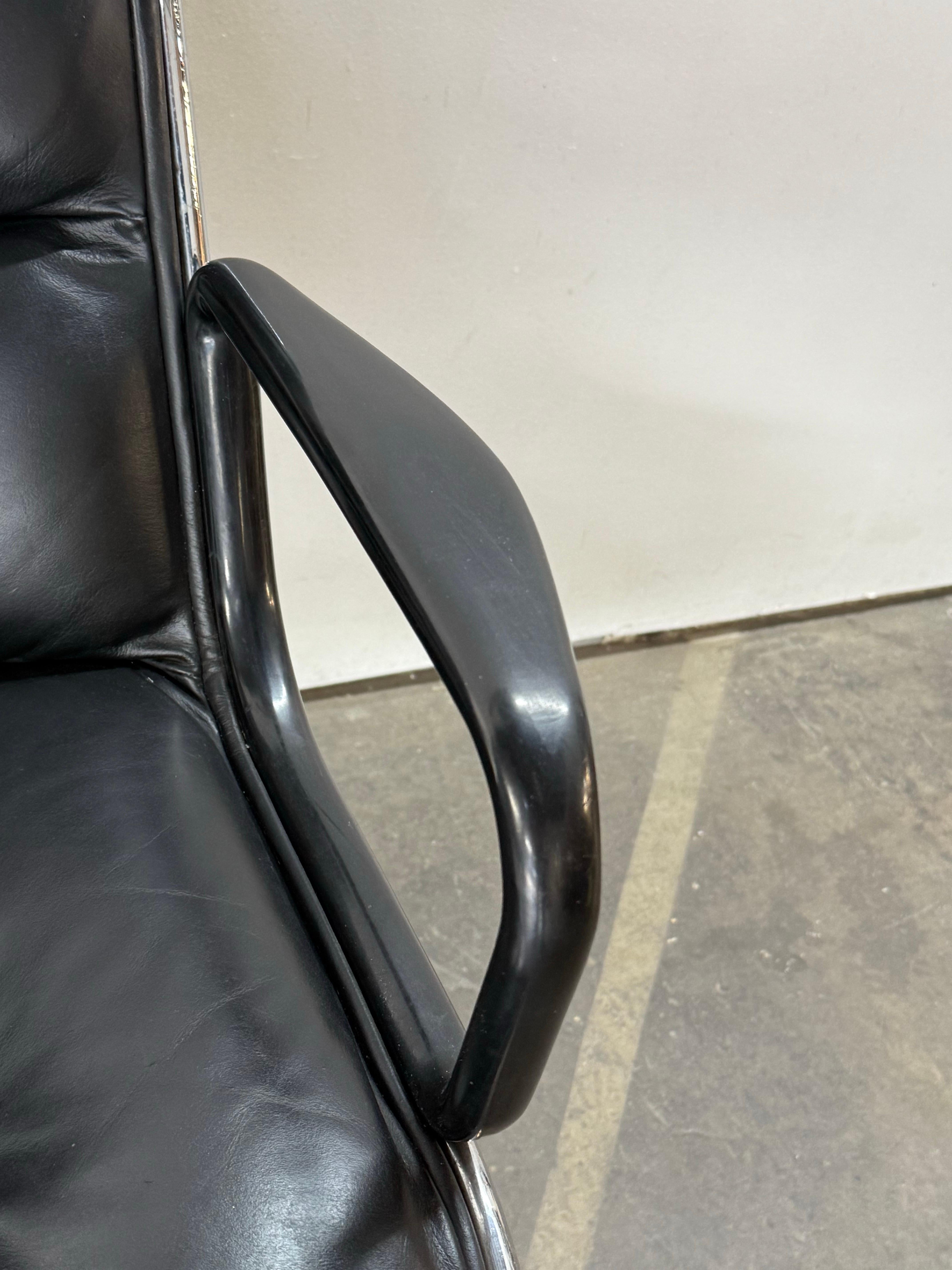 Charles Pollock Leather Desk Chair for Knoll 3