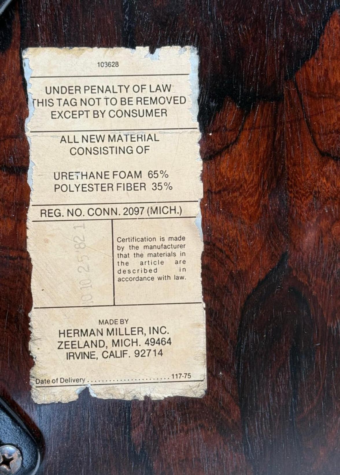 1970er Original Herman Miller Eames Lounge Chair und Ottoman mit restauriertem Wood im Angebot 10