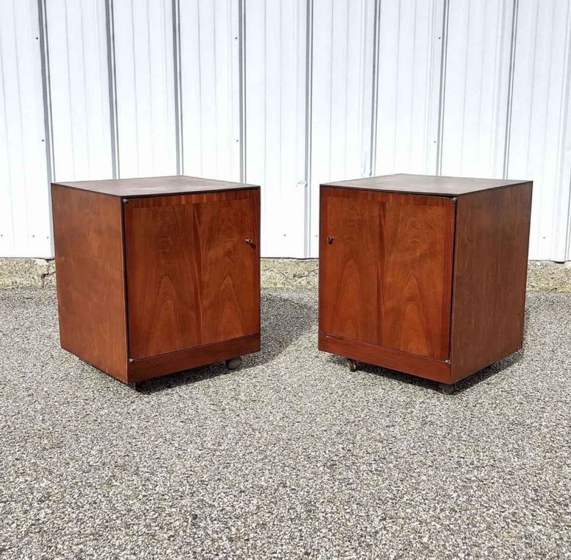 Mid-Century Modern Danish Style Nightstands in Walnut In Fair Condition For Sale In Brooklyn, NY