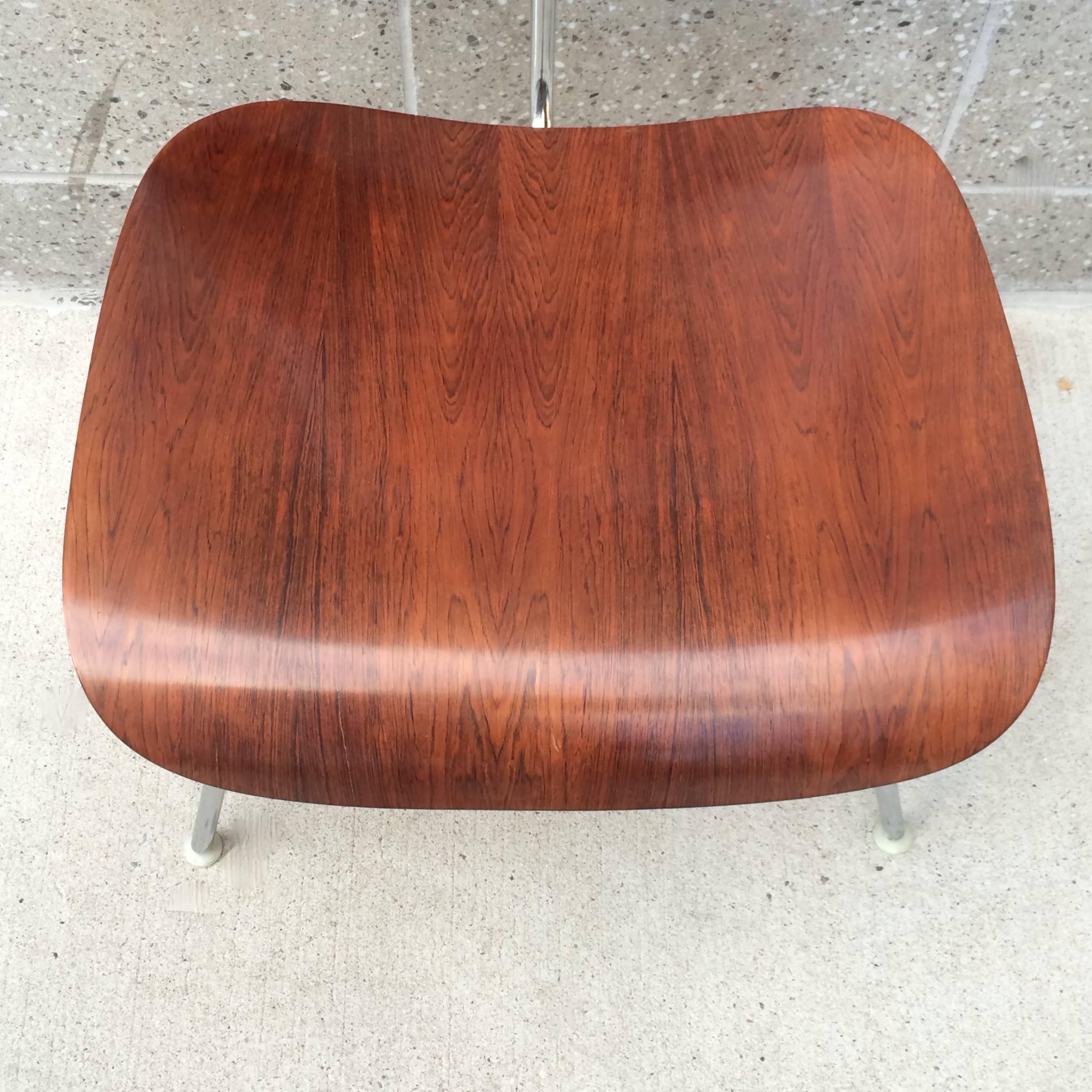 Nylon Herman Miller Eames Rosewood DCM Chair