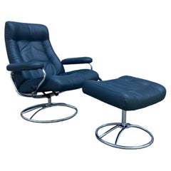 Retro Ekornes Stressless Reclining Lounge Chair and Ottoman in Navy Blue