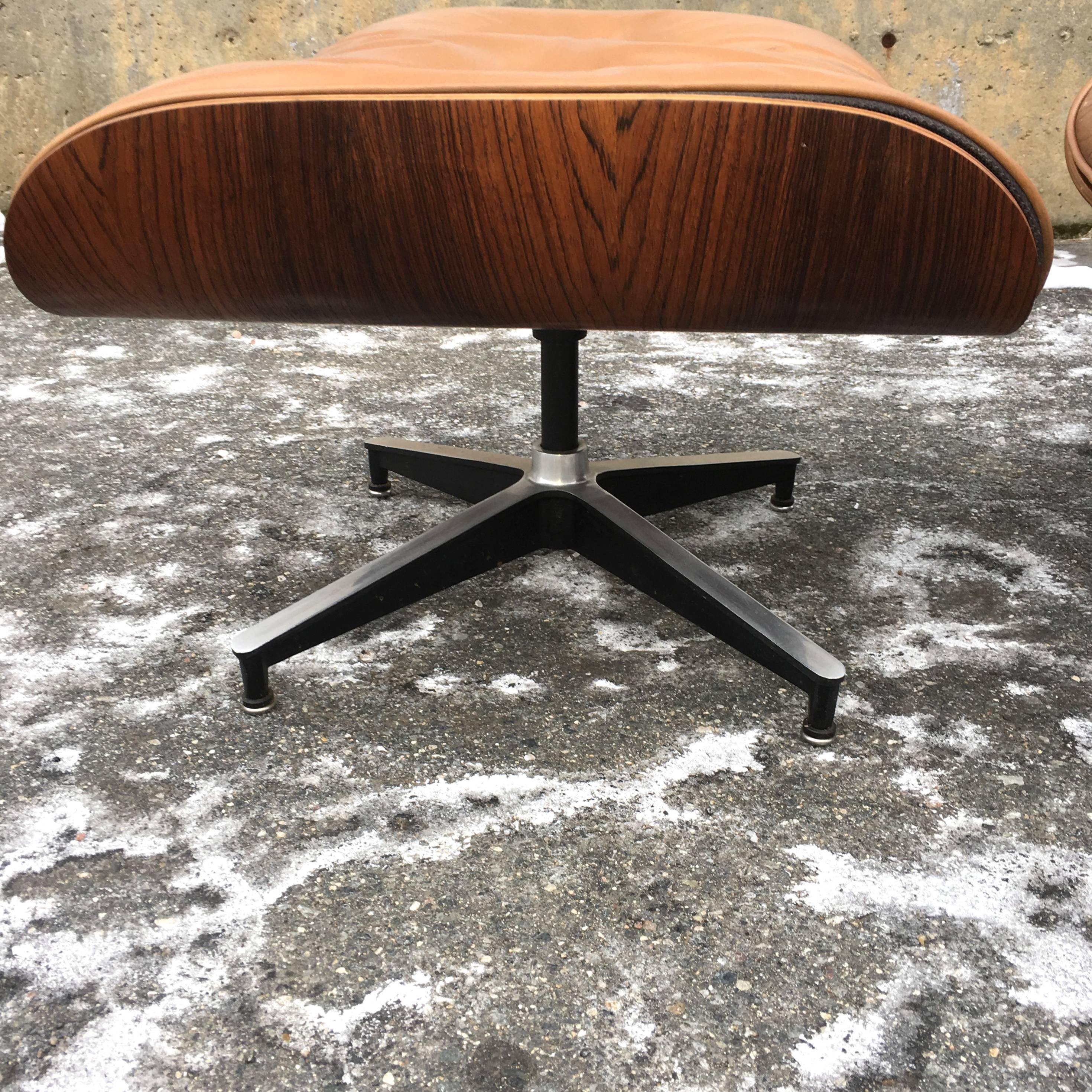 Aluminum Tan/Rosewood Herman Miller Eames Lounge Chair and Ottoman