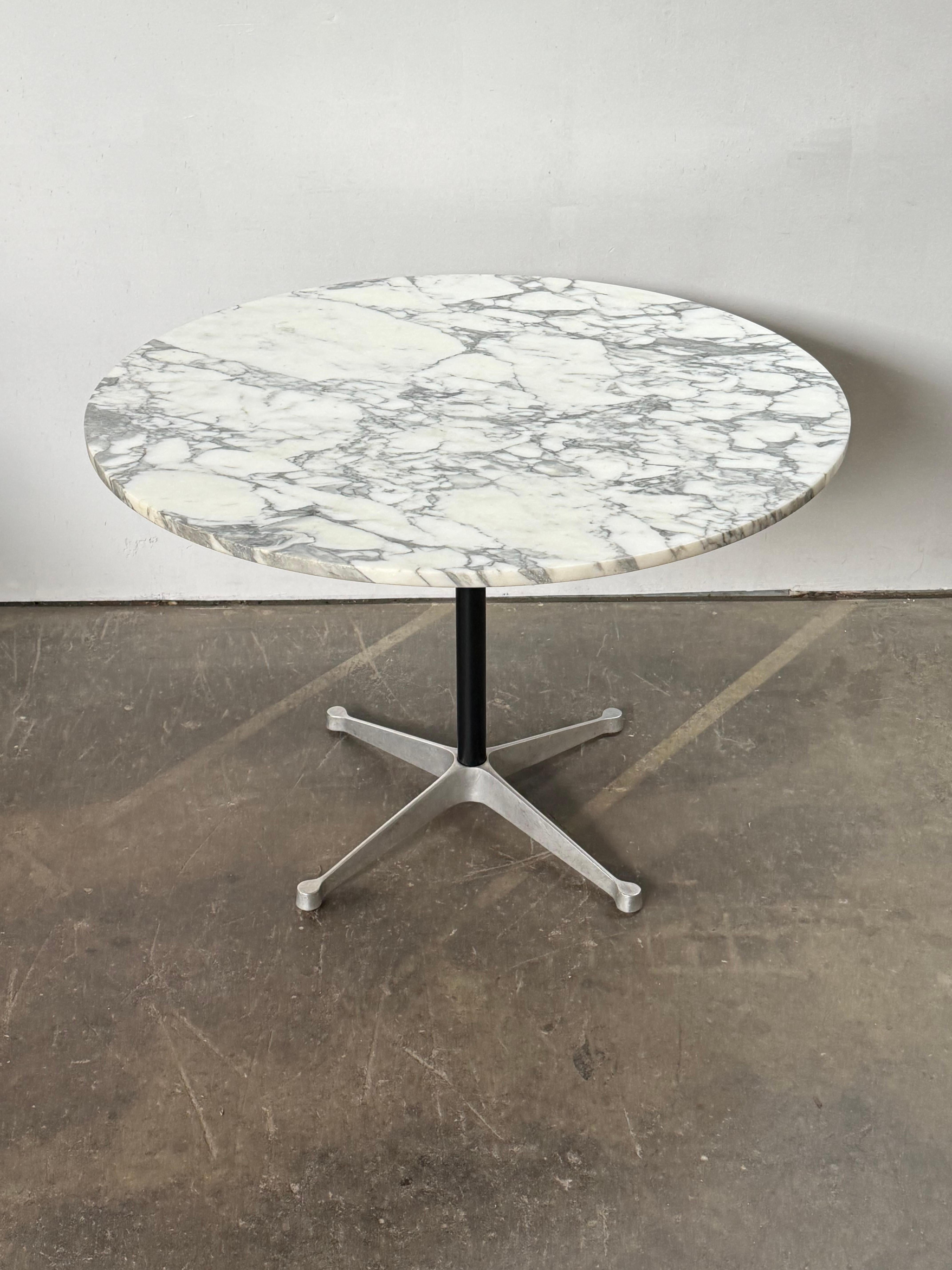 Herman Miller Eames Dining Table with Calacatta Marble Top In Good Condition For Sale In Brooklyn, NY