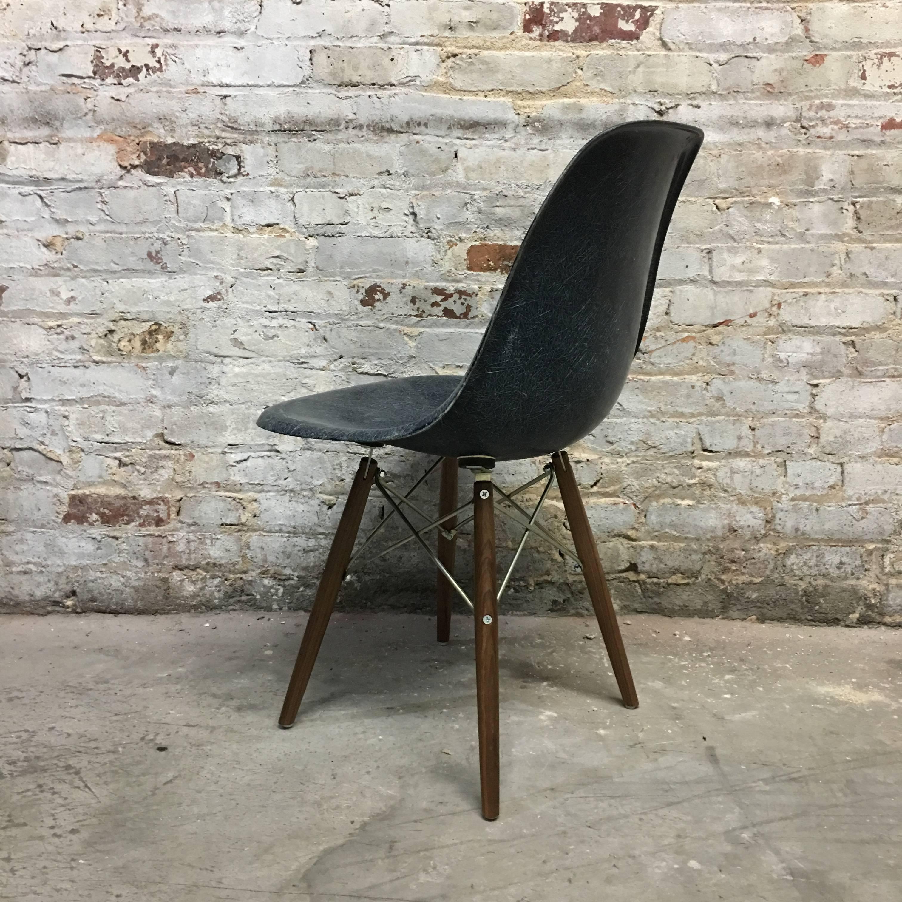 Mid-Century Modern Set of Eight Herman Miller Eames Navy Blue Dining Chairs
