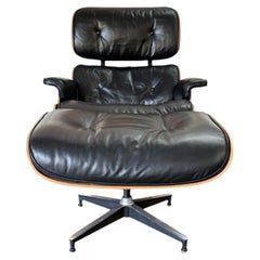 Klassischer Eames Lounge Chair und Ottoman von Herman Miller aus den 1960er Jahren