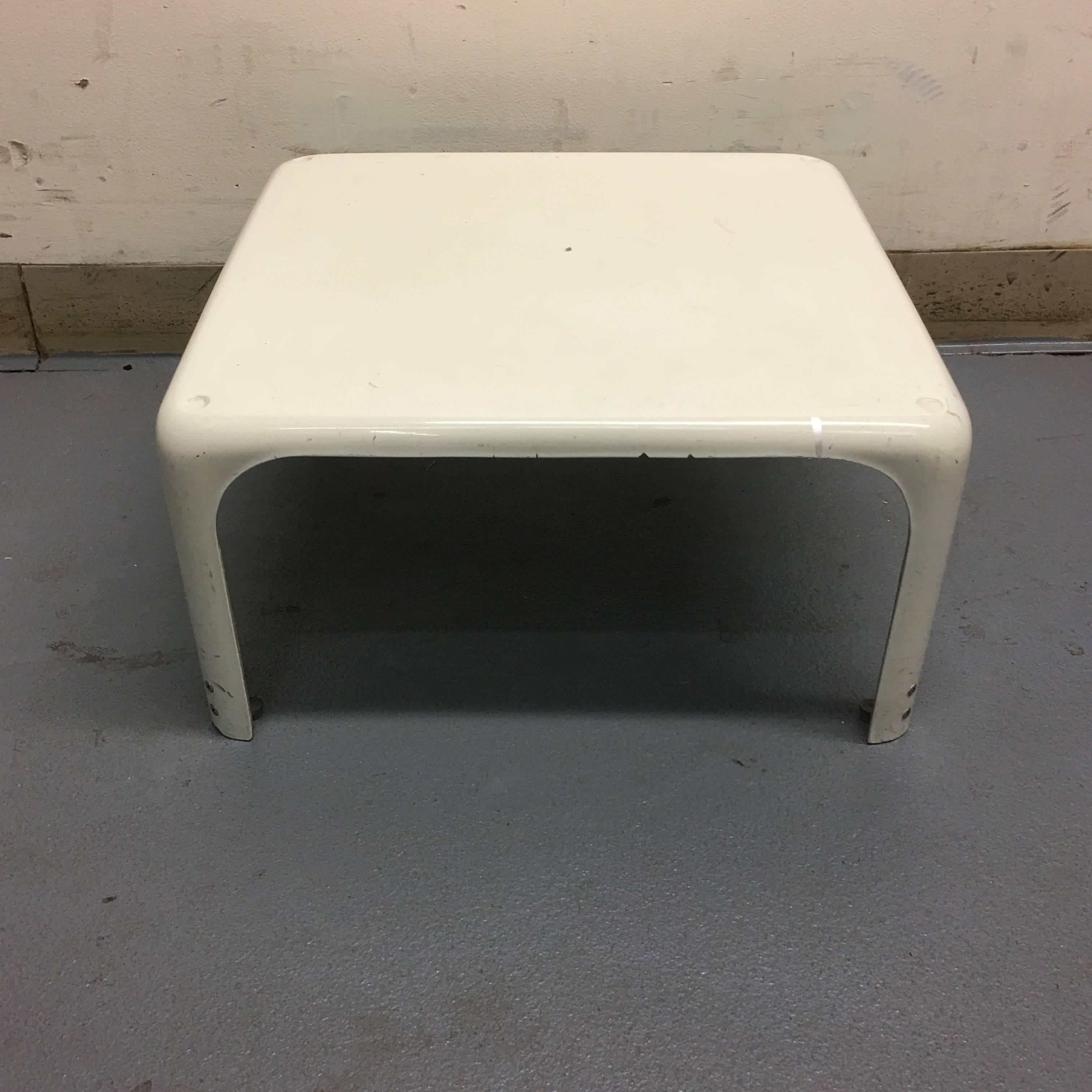 Mid-Century Modern Demetrio 45 Side Table by Vico Magistretti for Artemide