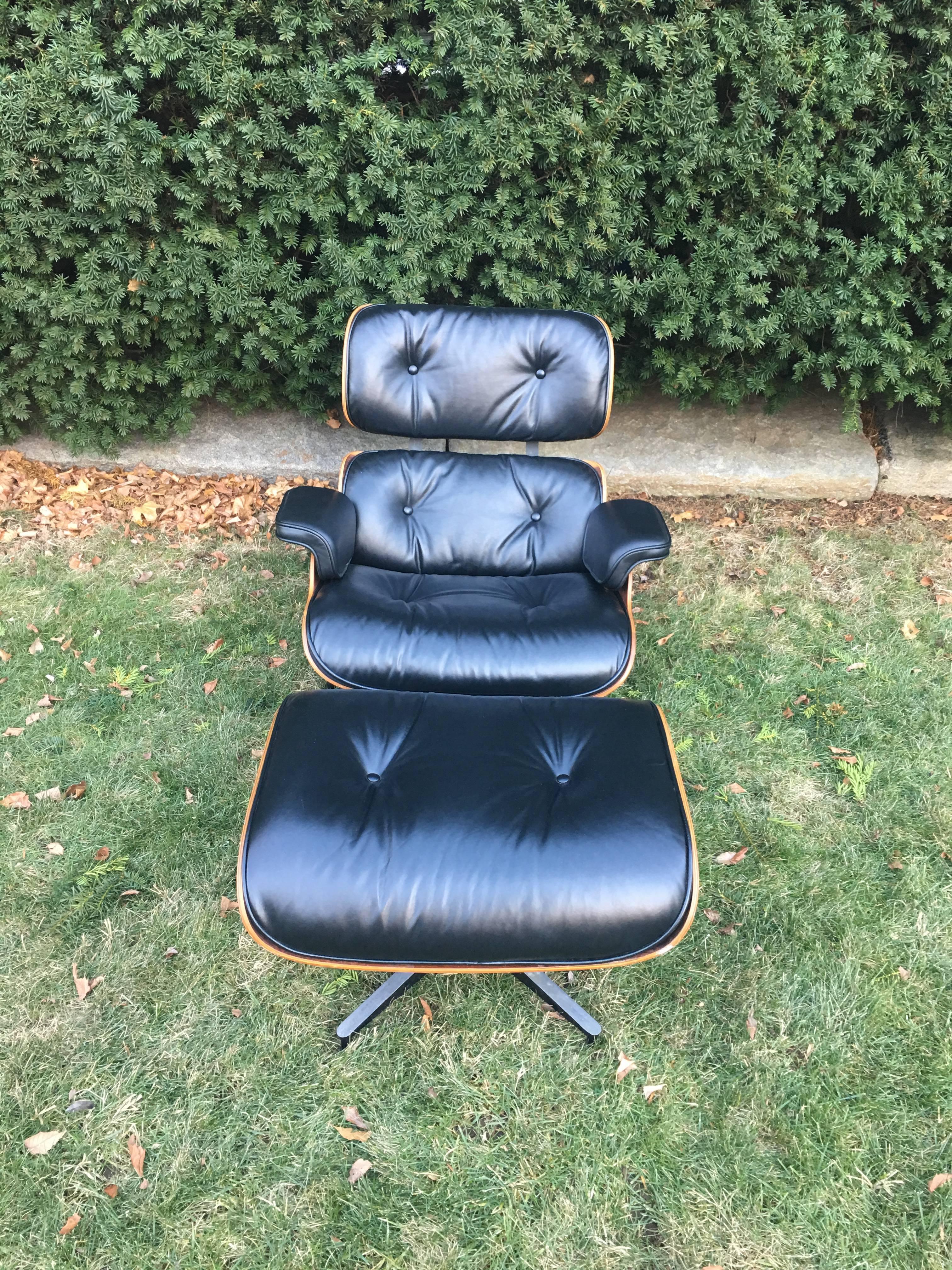 Aluminum Incredible Eames Lounge Chair and Ottoman with Immaculate Leather