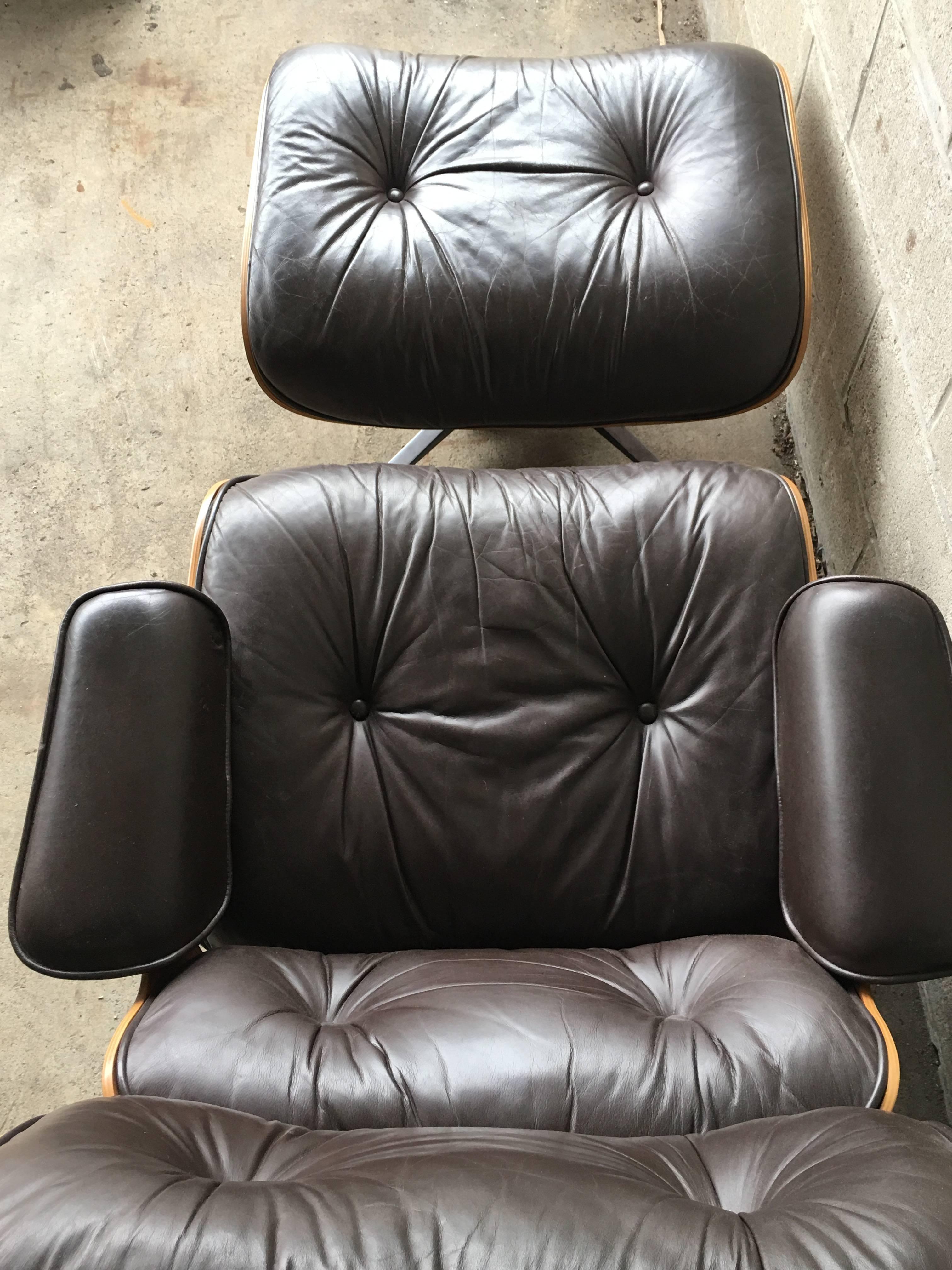 Herman Miller Eames Rosewood Lounge and Ottoman 2
