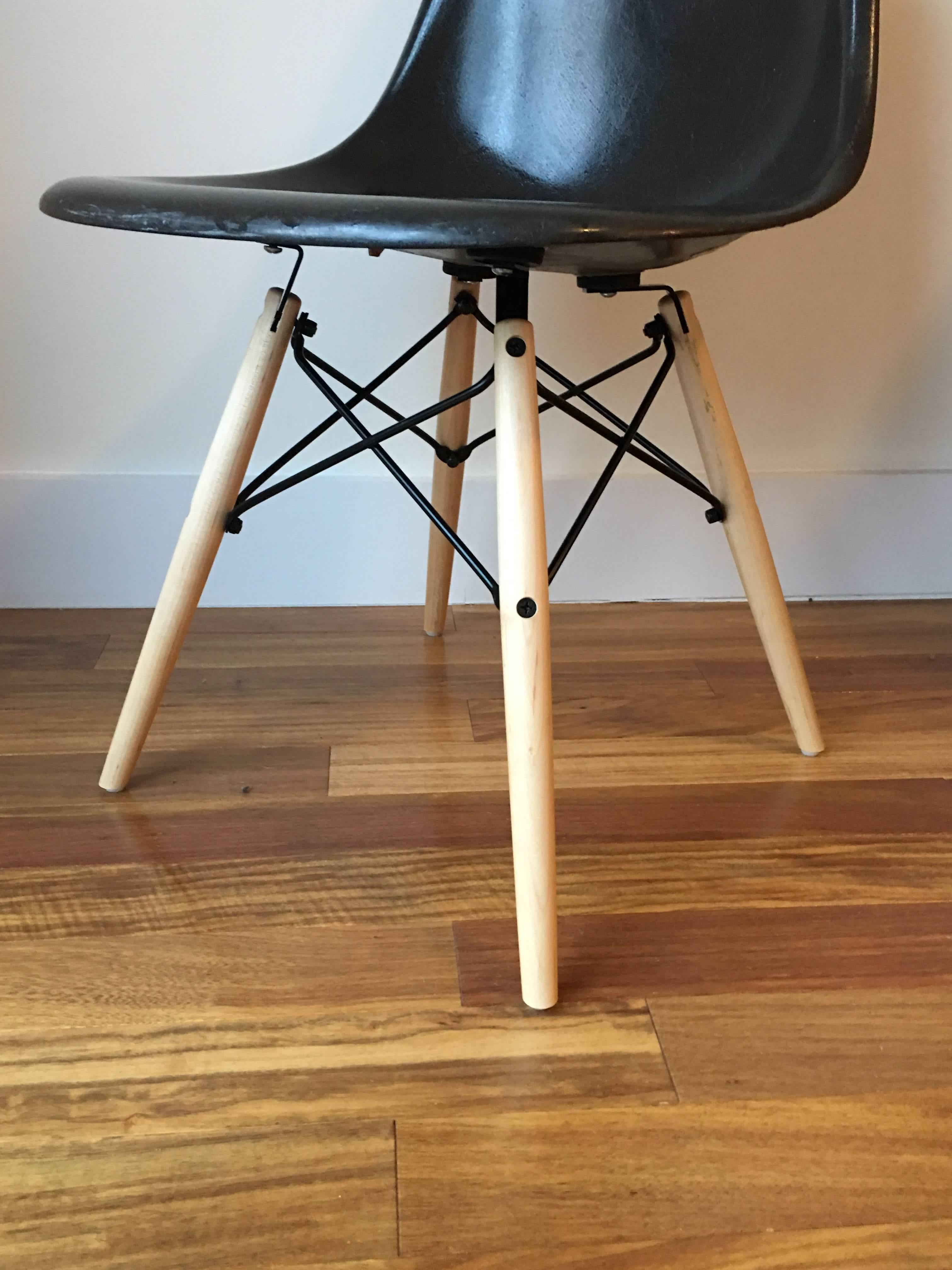 Mid-Century Modern Ten Black Herman Miller Eames DSW Dining Chairs