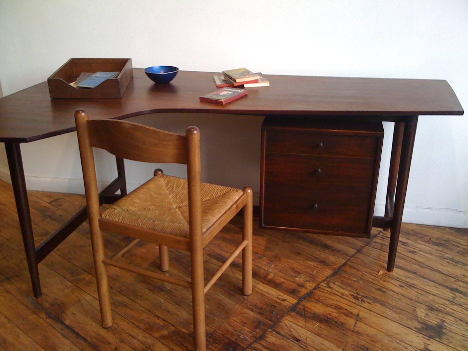 Richard Artschwager studio walnut desk. From 1950s. In good vintage condition with normal wear commensurate with age.