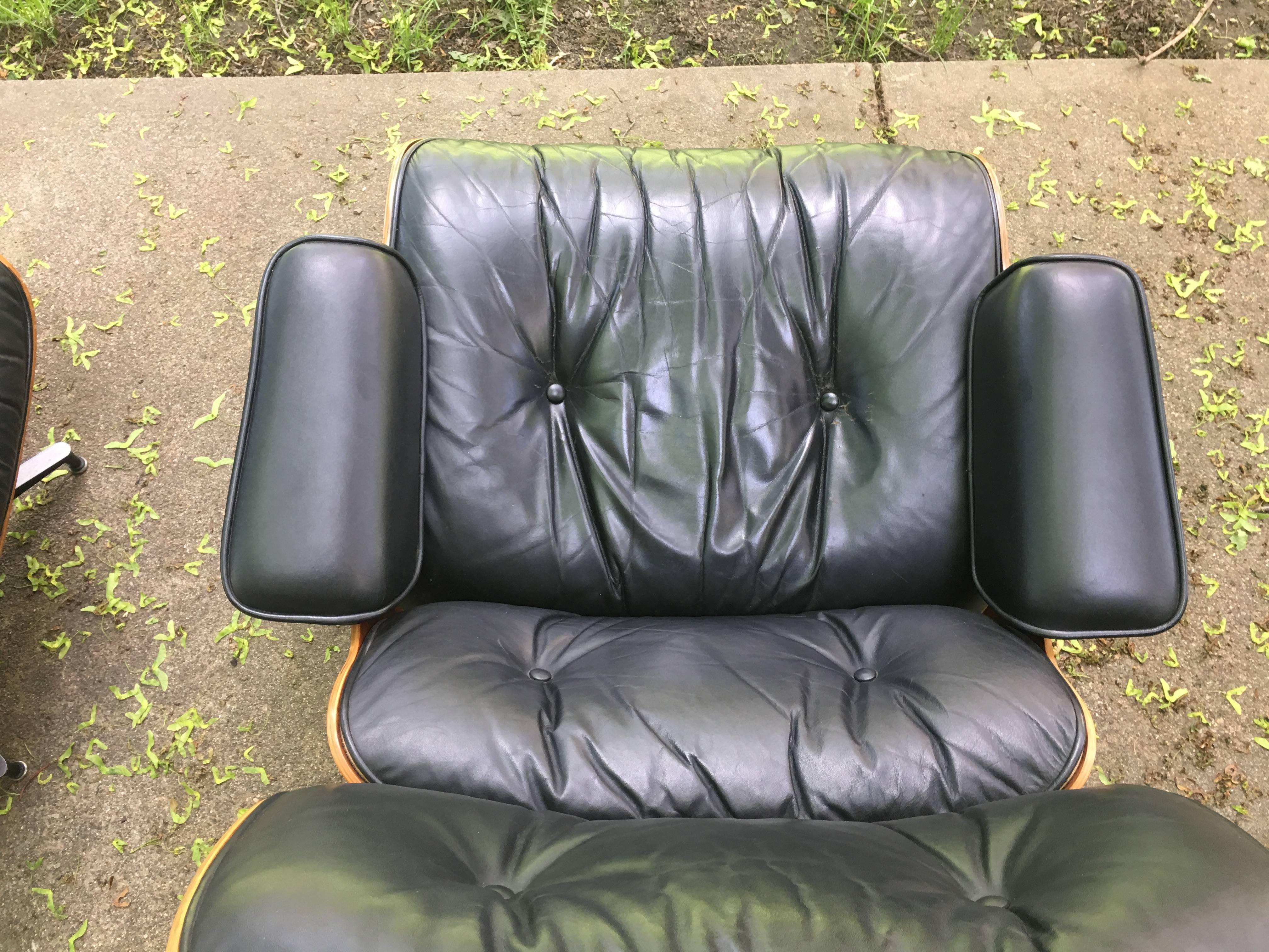 Aluminum Herman Miller Eames Lounge Chair and Ottoman in Rosewood