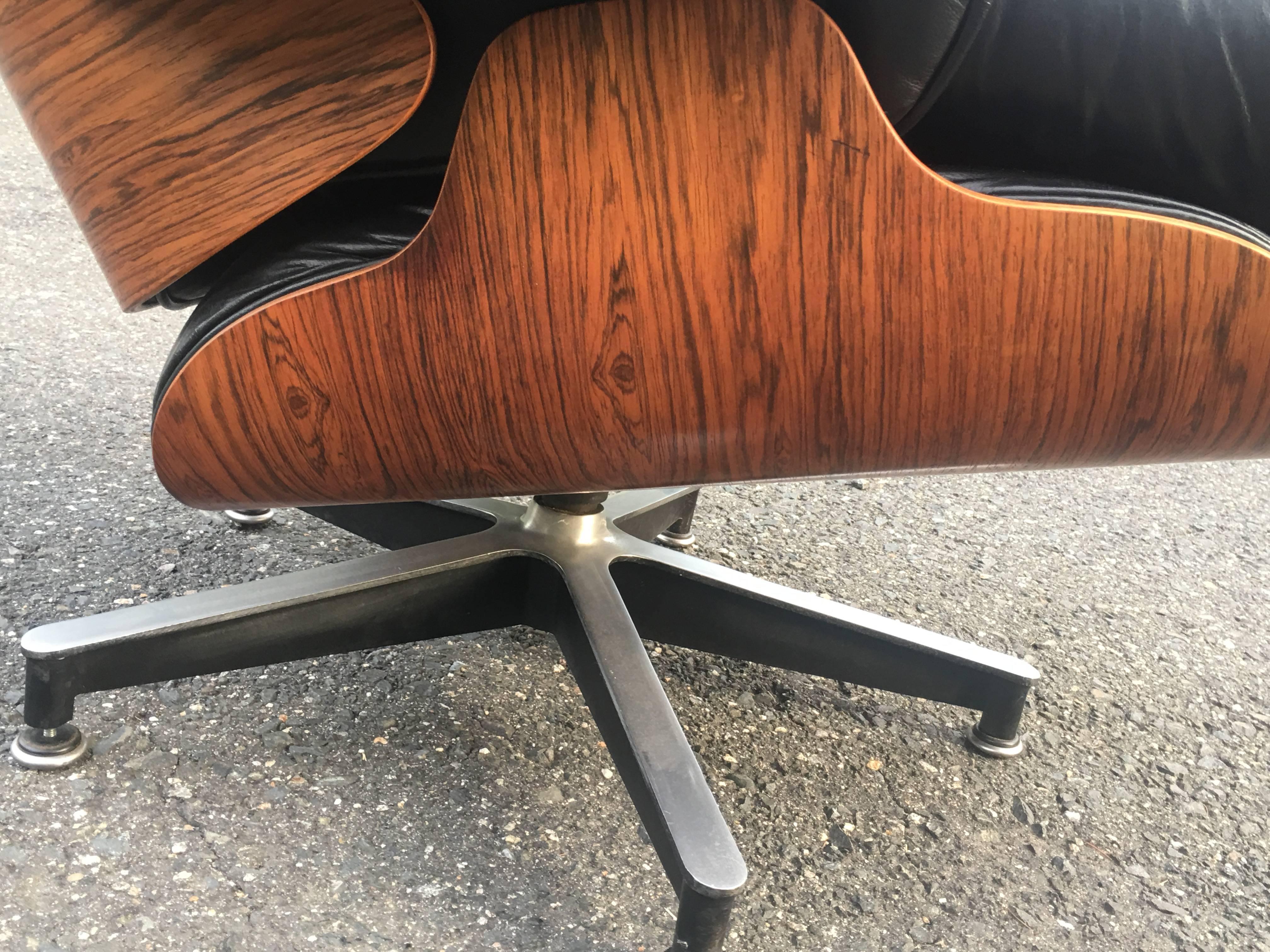 Perfect Vintage Eames Lounge and Ottoman In Excellent Condition In Brooklyn, NY