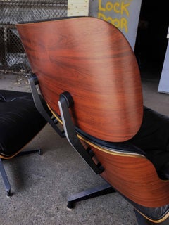 Superb Herman Miller Eames Lounge Chair and Ottoman