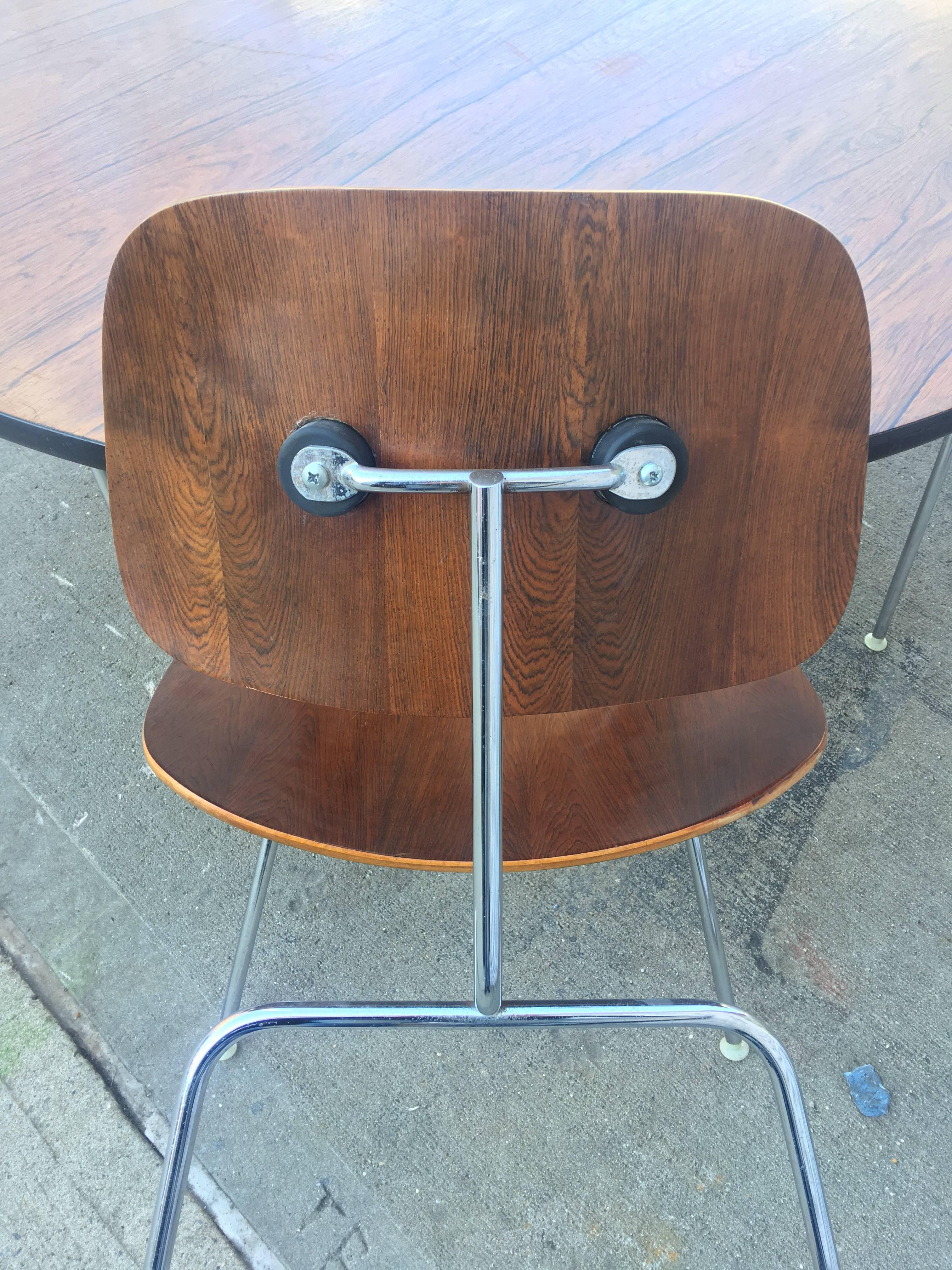 Herman Miller Eames Rosewood Dining Set In Excellent Condition In Brooklyn, NY
