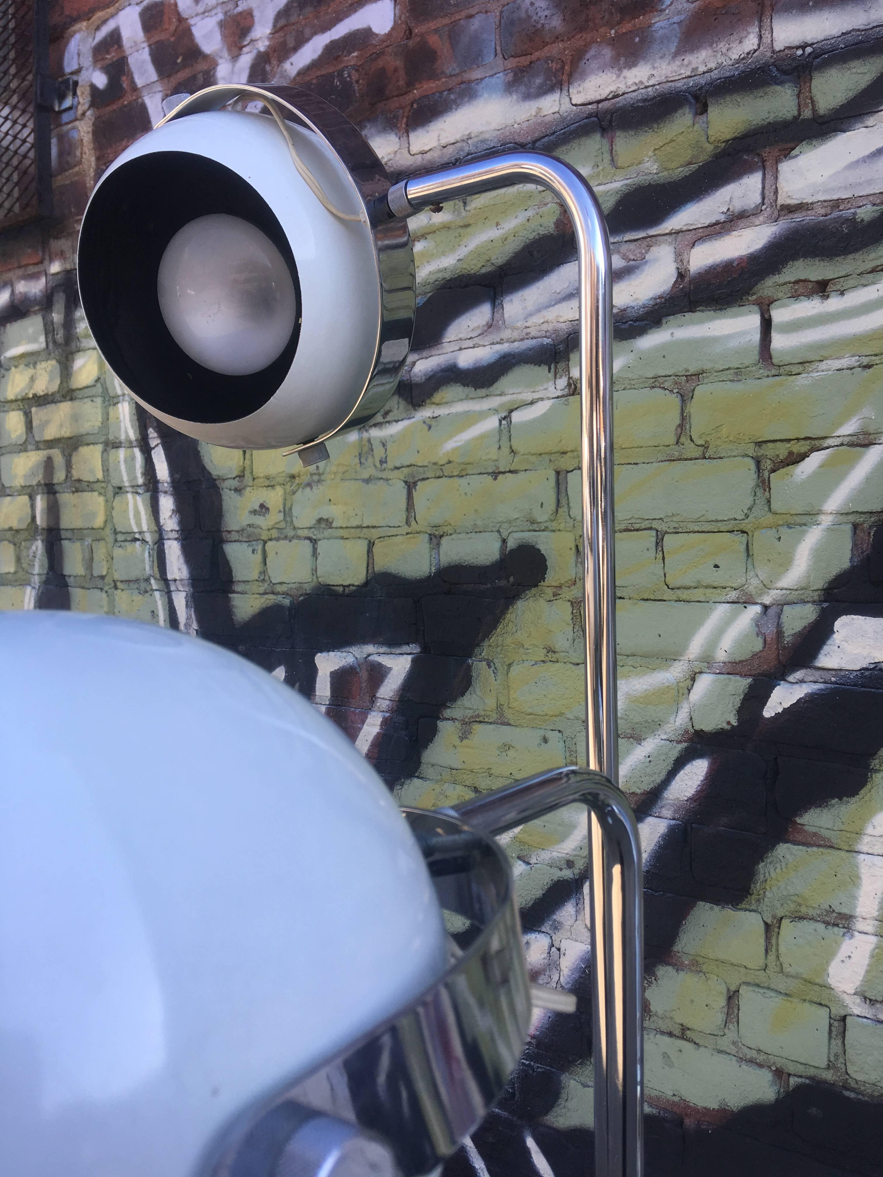 Rare Robert Sonneman Atomic Three Eye Floor Lamp In Fair Condition For Sale In Brooklyn, NY