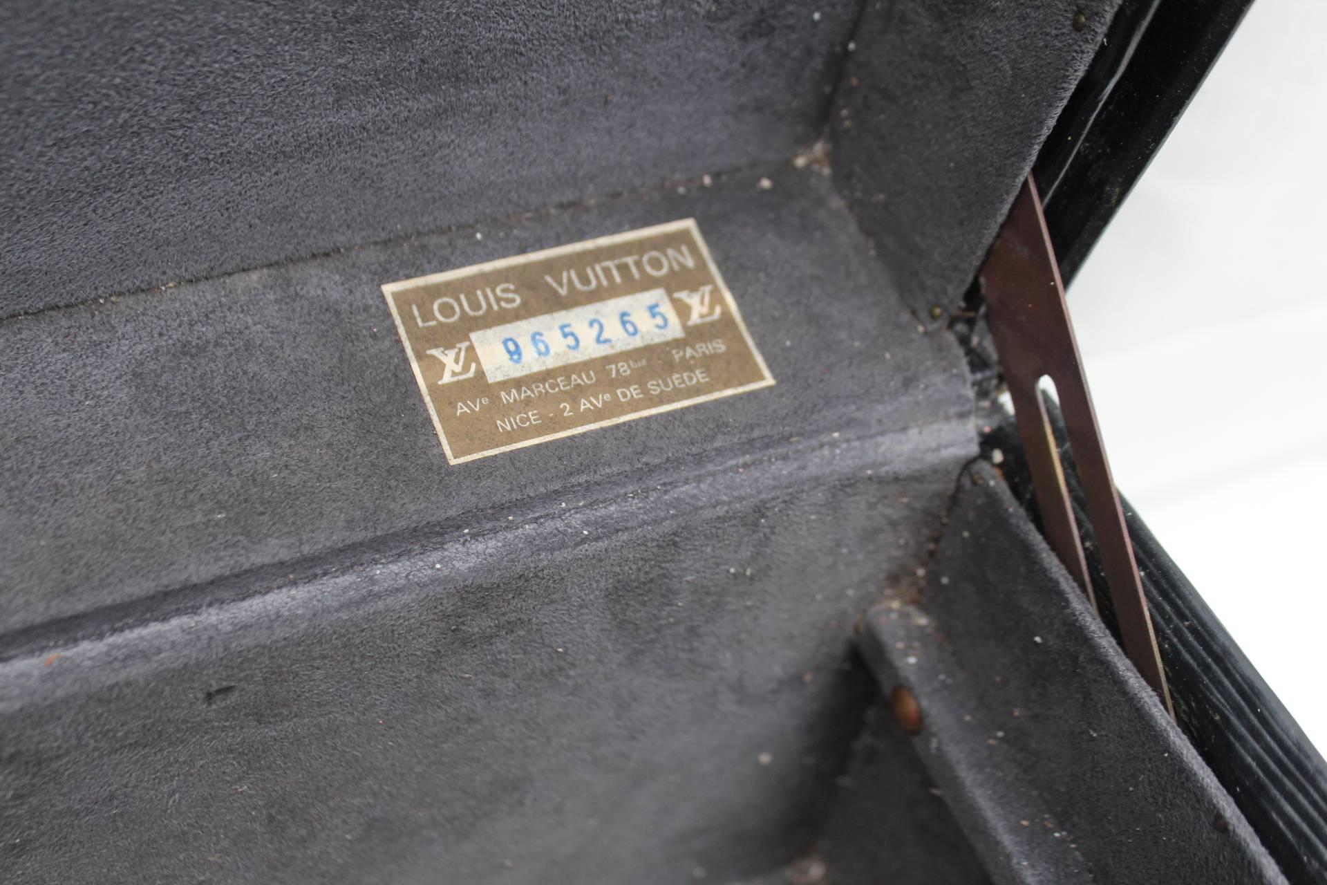 Suitcase by Louis Vuitton Black Leather 