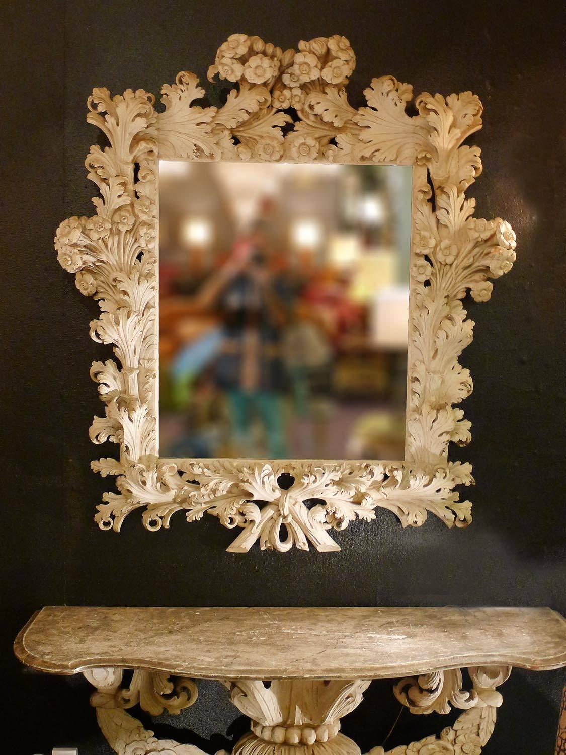Spectacular Mirror in Wood in the Period, circa 1940 in Baroque Style In Good Condition For Sale In Saint-Ouen, FR