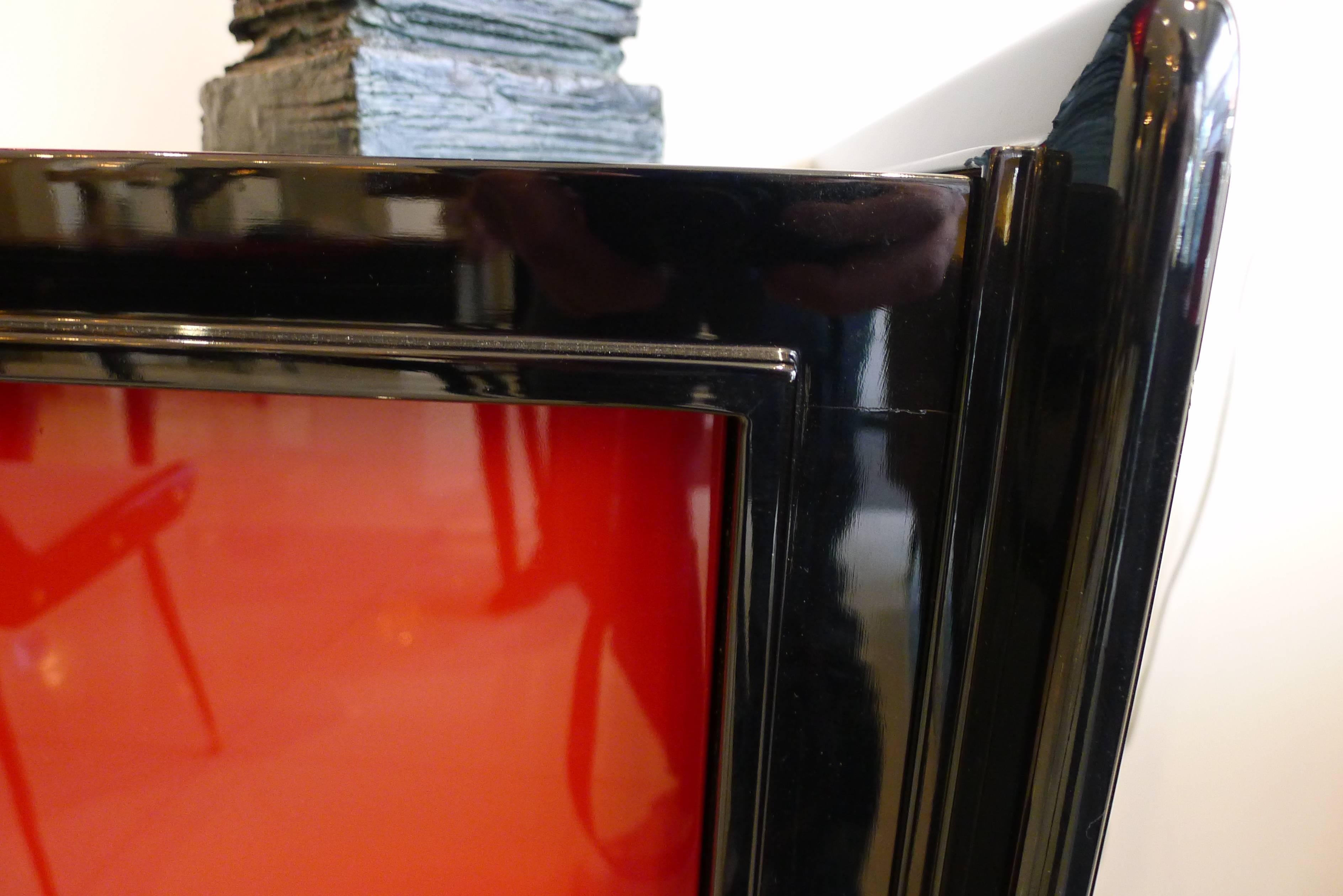 French Cabinet in Black and Red Lacquer, circa 1960 For Sale