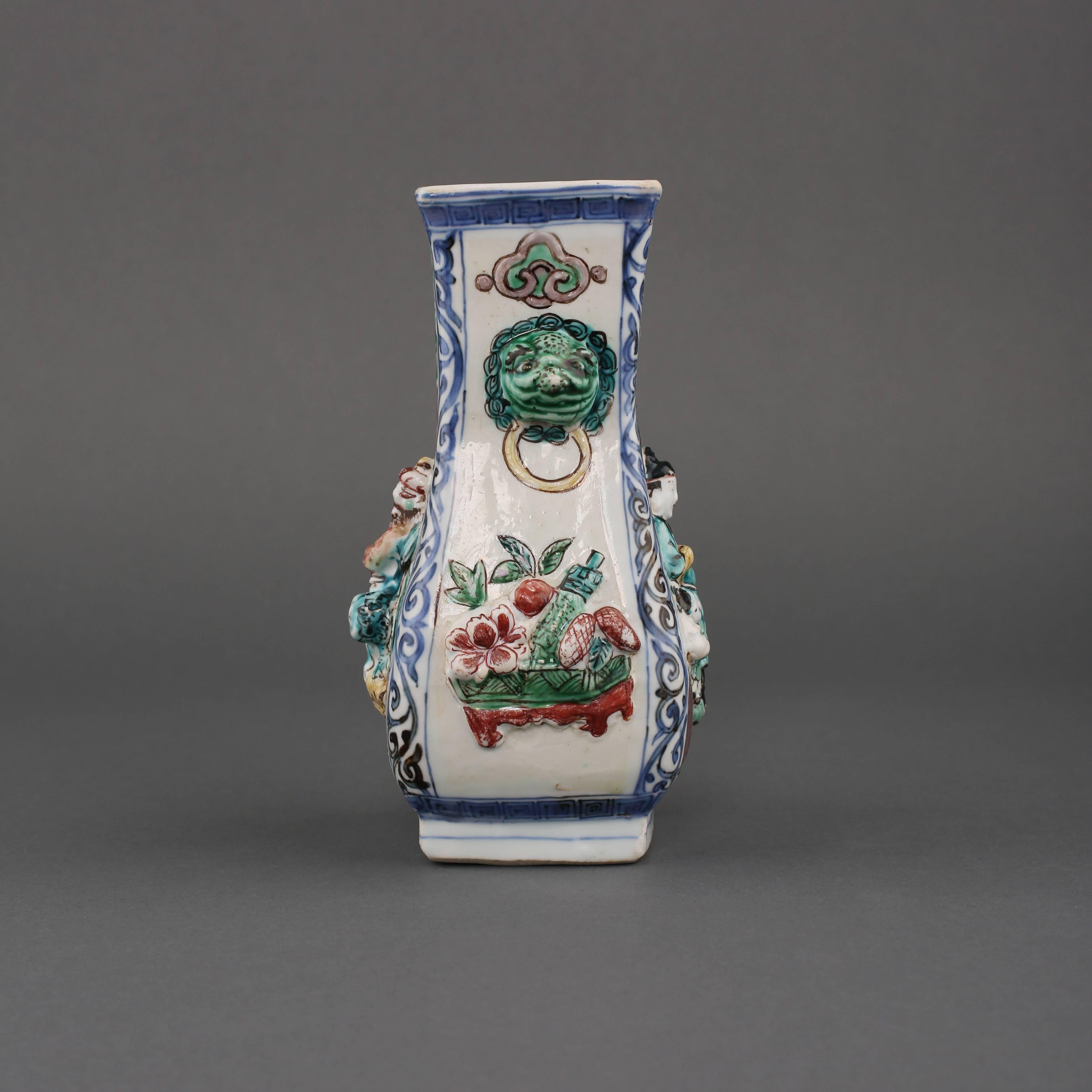 Qing Chinese Porcelain Wucai Pear Shaped Rectangular Vase, 17th Century For Sale