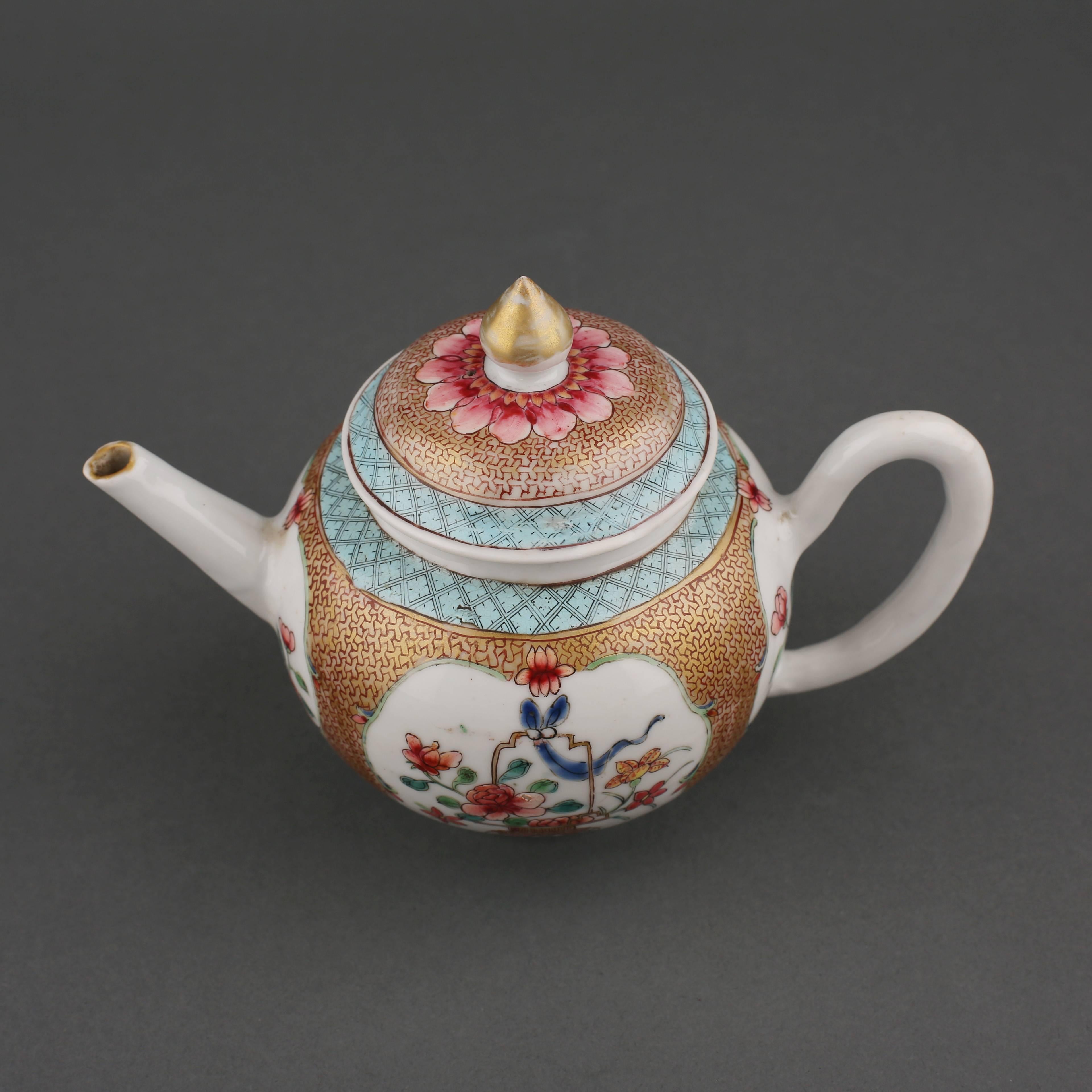 Qing Chinese Porcelain Famille Rose Teapot and Cover, Basket of Flowers, Yongzheng For Sale
