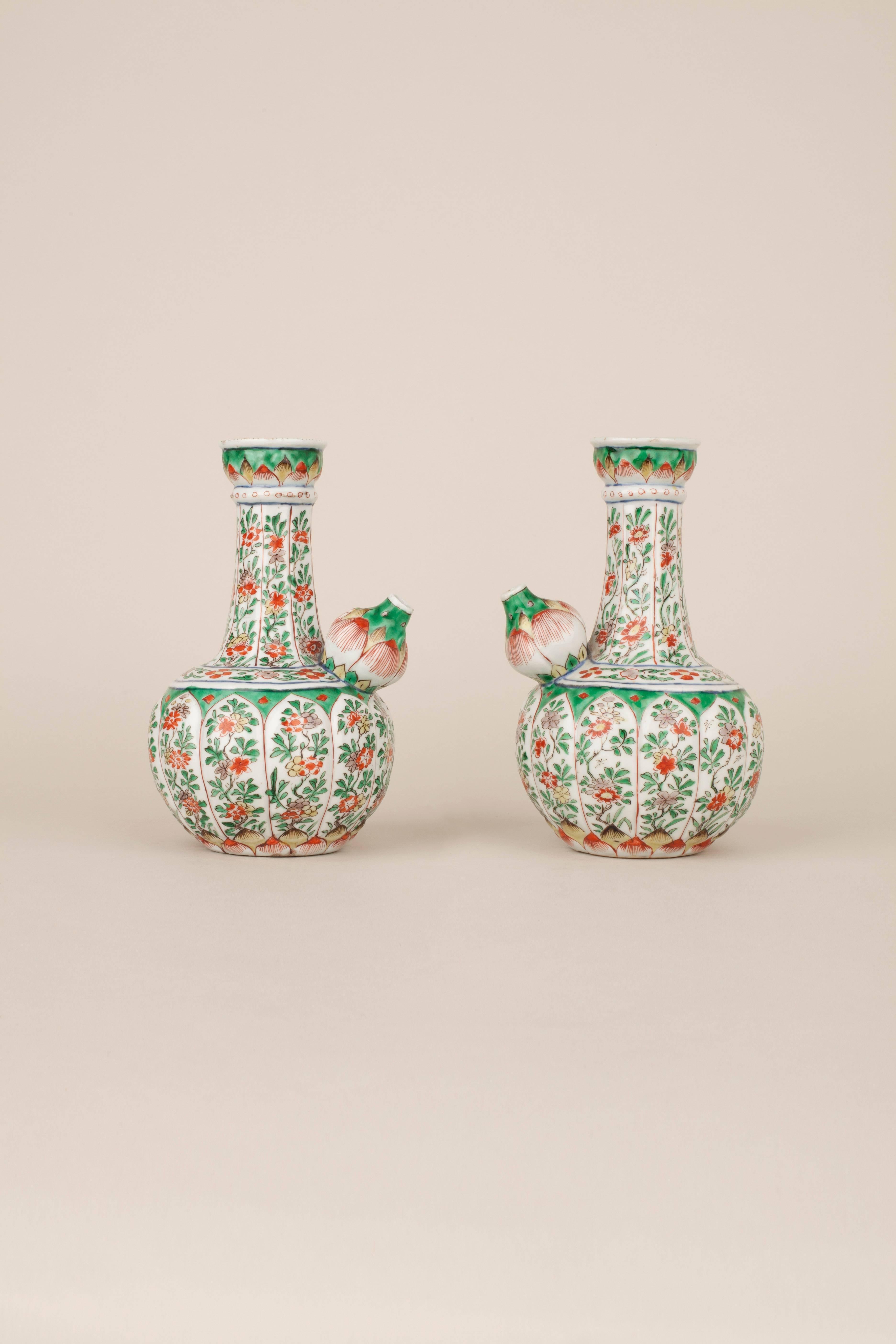 Qing Pair of Chinese Porcelain Famille Verte Kendis, Kangxi, 17th Century