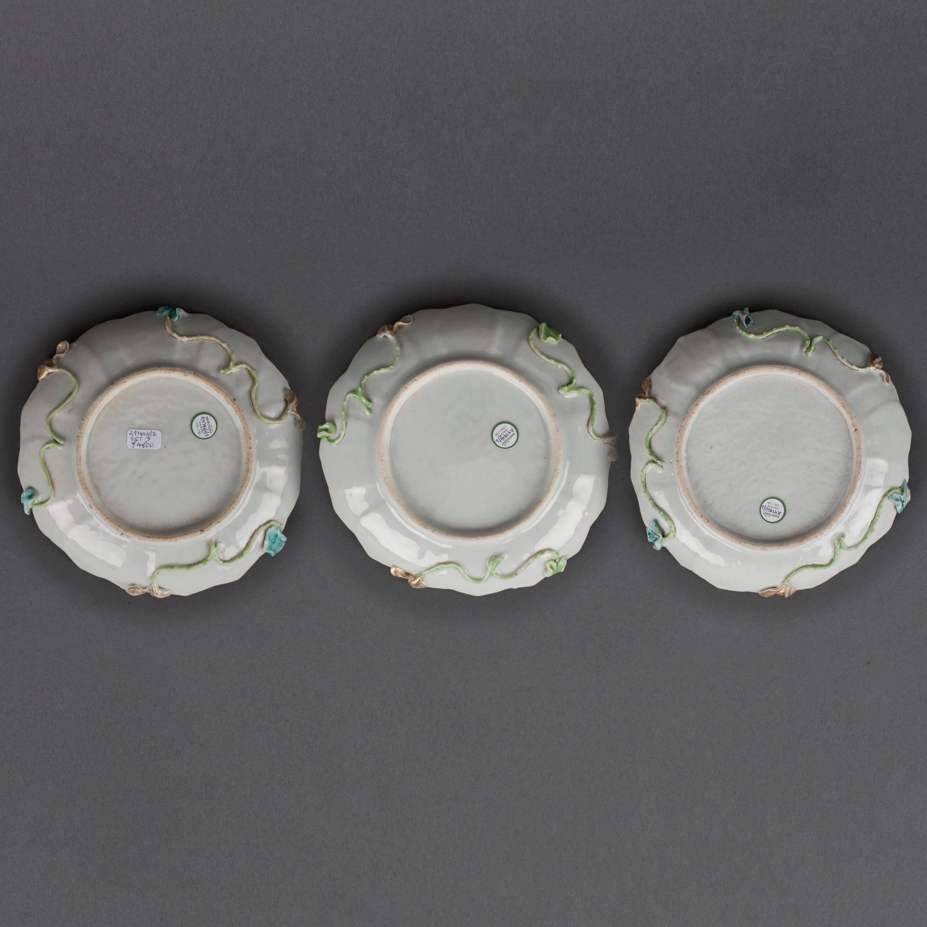 Qing Set of Three Famille Rose Tea Bowls and Saucers in the Form of Lotus, 1750 For Sale