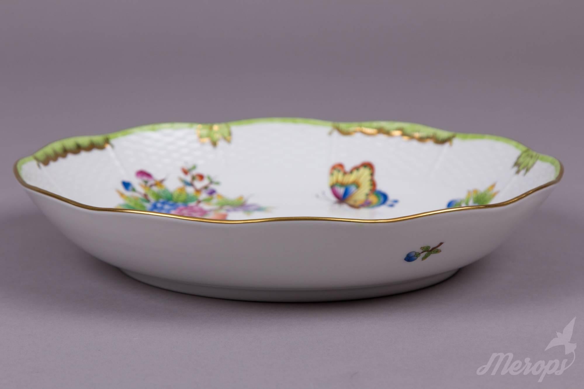 We ship this item worldwide for 30 USD with insurance. Shipping usually takes 5-10 business days. Express shipping with FedEx (1-2 days) available for 60 USD.

Manufacturer: Herend Porcelain Manufactory (Hungary).
Quality: Handpainted, 1st