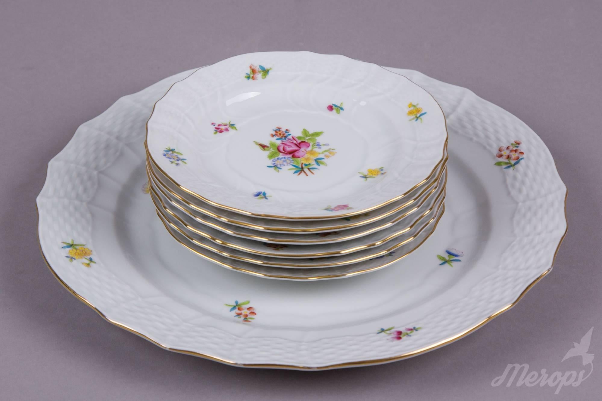 We ship this item worldwide for 70 USD with insurance. Shipping usually takes 3-7 business days. Express shipping with FedEx (2 days) available for 110 USD. 

Manufacturer: Herend Porcelain Manufactory (Hungary).
Quality: Handpainted, 1st