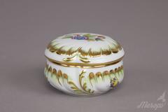 Herend Queen Victoria Round Bonbon Candy Box