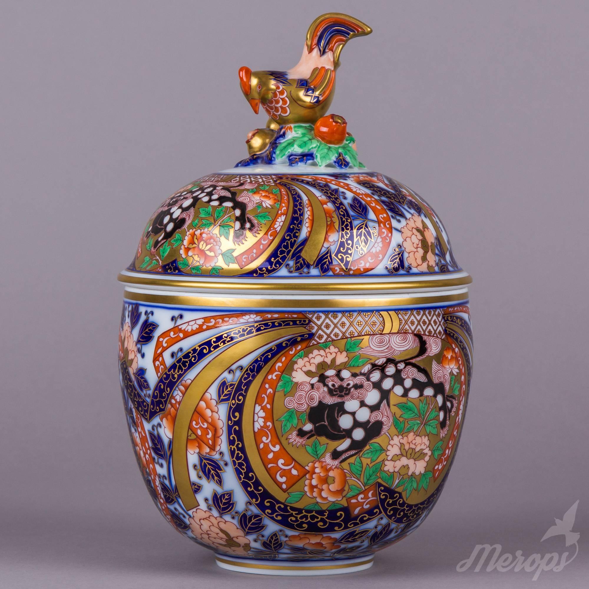 Late 20th Century Herend Masterpiece Large Decorative Jar with Sitting Rooster Knob from 1985 For Sale