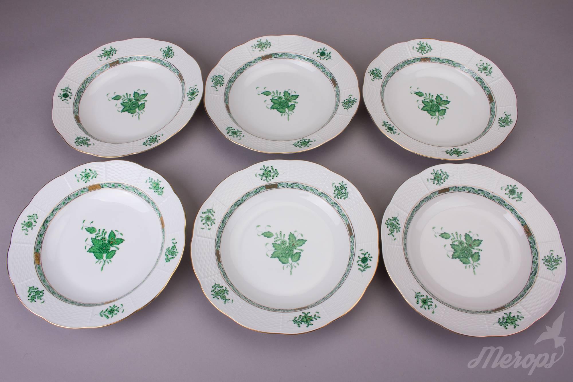 Herend Chinese Bouquet Green Dinner Service for Six Persons, circa 1940 1