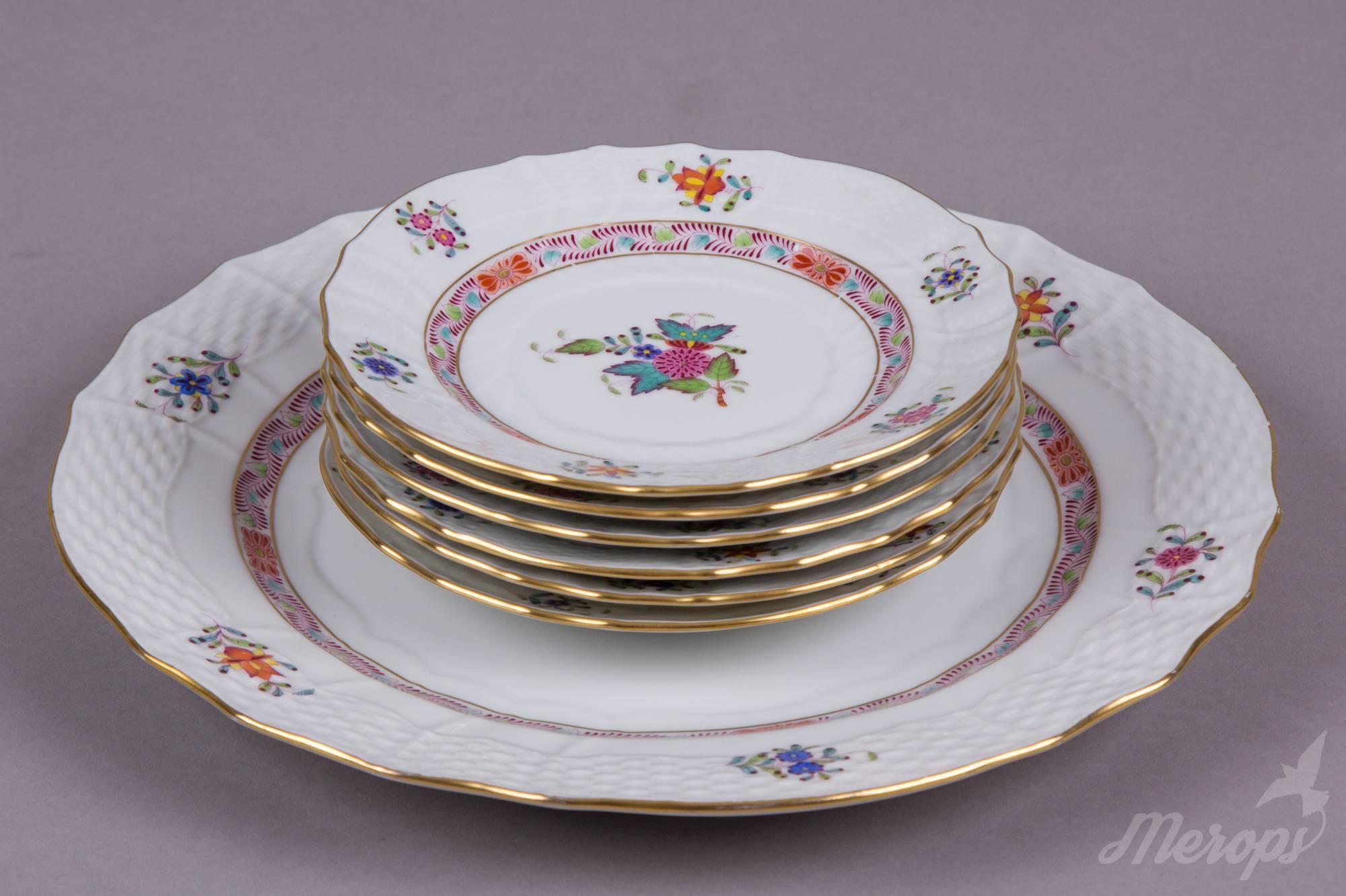 We ship this item worldwide for 70 USD with insurance. Shipping takes 3-7 business days.

Manufacturer:	Herend Porcelain Manufactory (Hungary)
Quality:	Handpainted, 1st class
Pattern:	Chinese Bouquet Fleur (AF)
Condition:	Pre-owned, used, in