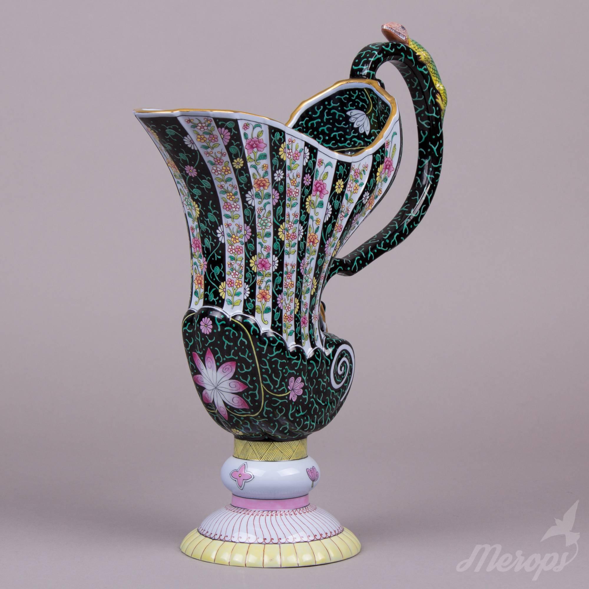 We ship this item worldwide for 80 USD with insurance. Shipping usually takes 3-7 business days. Express shipping with FedEx (2 days) available for 150 USD. Manufacturer: Herend Porcelain Manufactory (Hungary). Quality: Hand-painted, 1st class