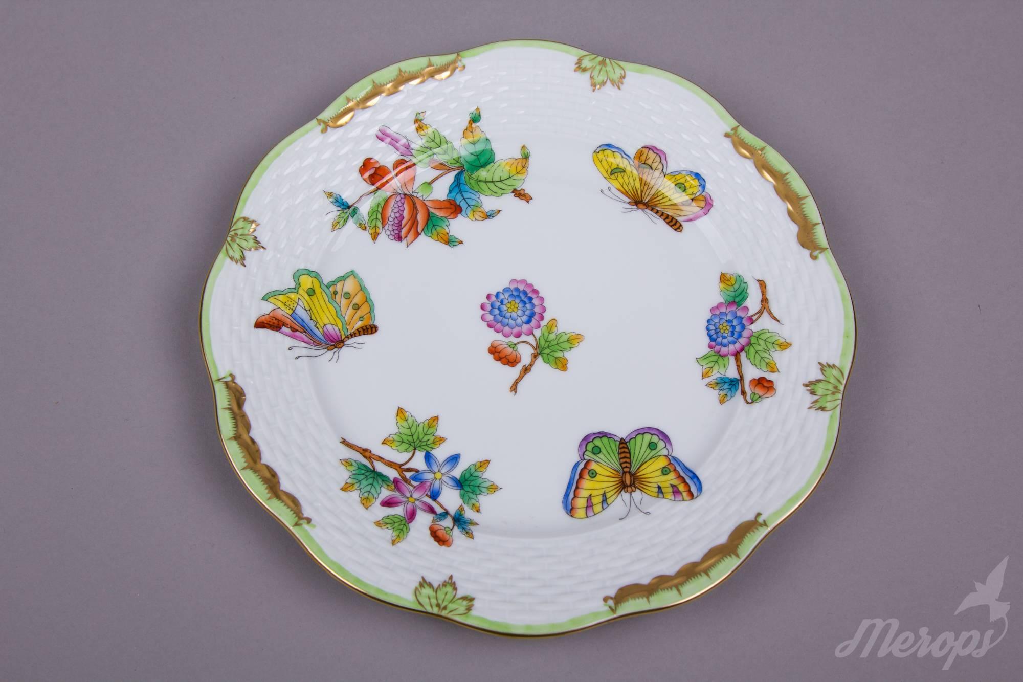Set of Six Herend Queen Victoria Dessert Plates, 1976 2