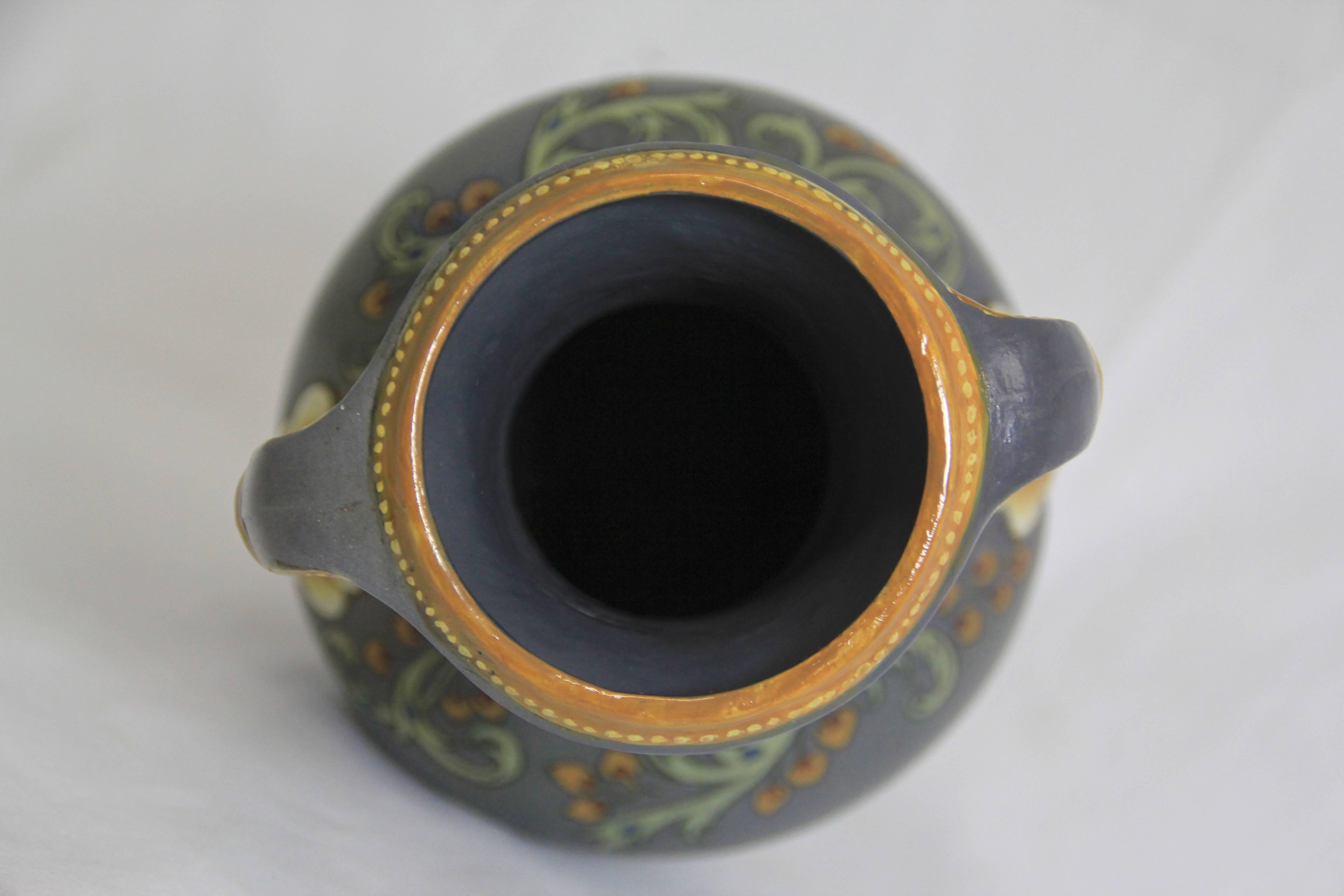 Florale Jugendstilvase von Mettlach:: später Villeroy-Boch:: um 1900 (Deutsch)
