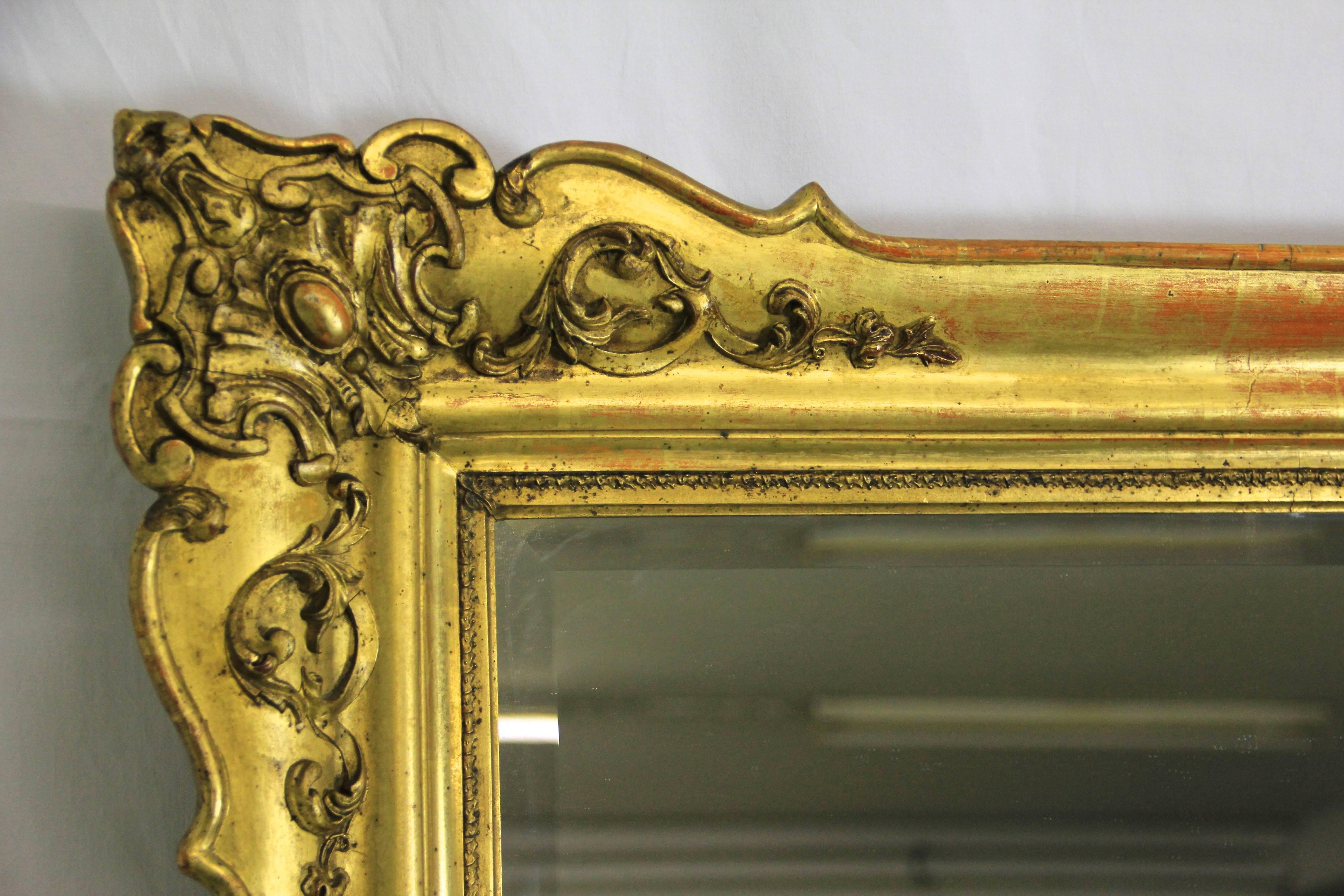 Majestic Gilt Biedermeier Wall Mirror, Austria, circa 1825 In Excellent Condition In Lichtenberg, AT