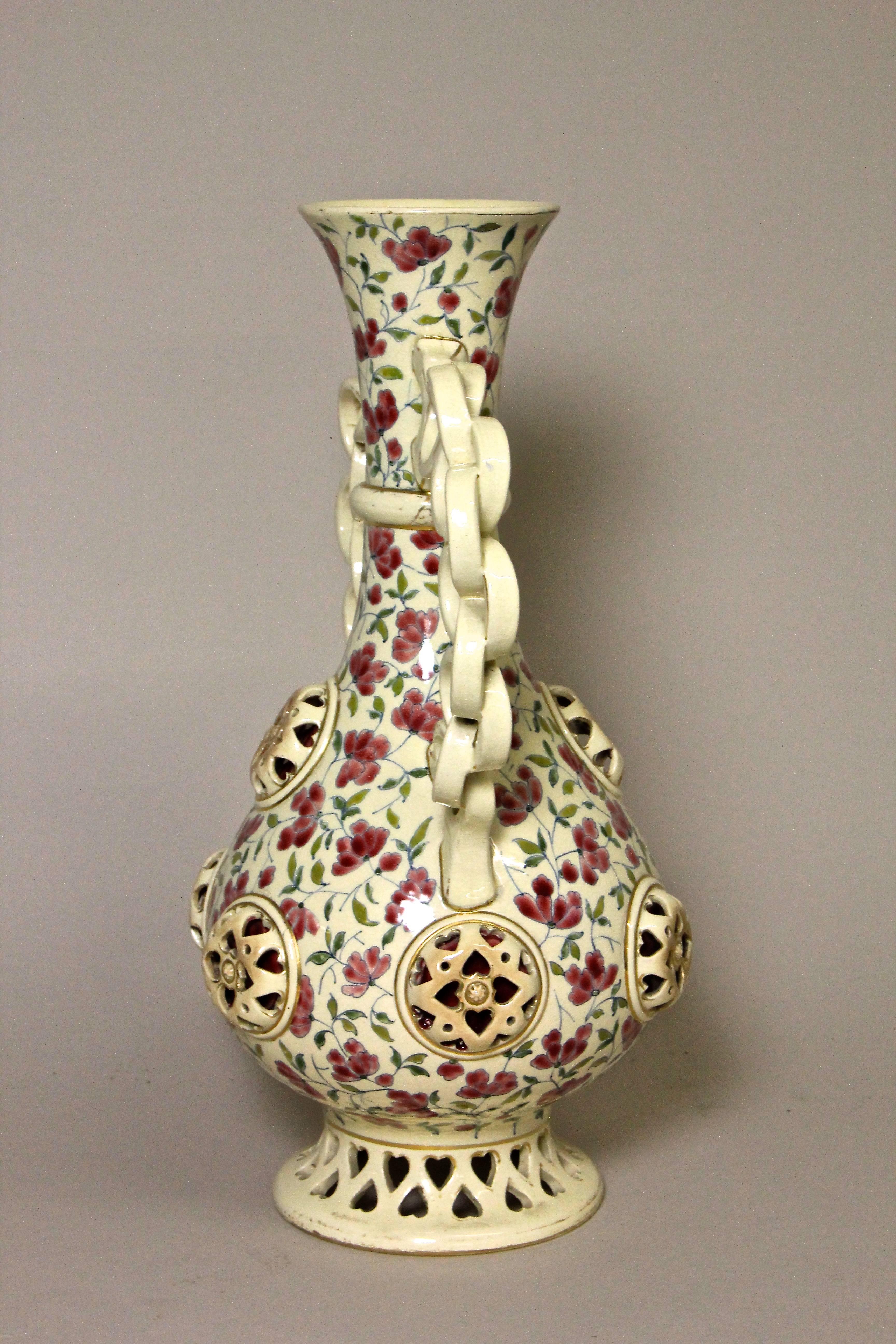 fischer j budapest vase