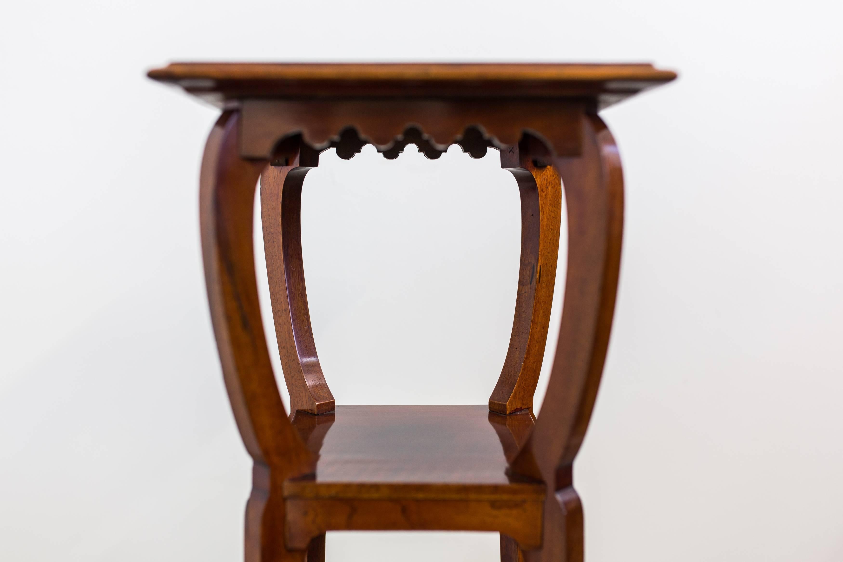 Extraordinary Art Nouveau Mahogany Pedestal In Excellent Condition In Lichtenberg, AT