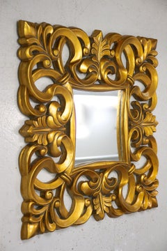 Specchio da parete Florentine dorato del XX secolo, "Foam" - laccato, Italia, 1970 circa