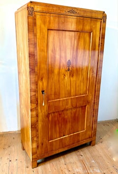19th Century Biedermeier "Prague" Cabinet - Marquetry Works, Cherry, CZ ca. 1825