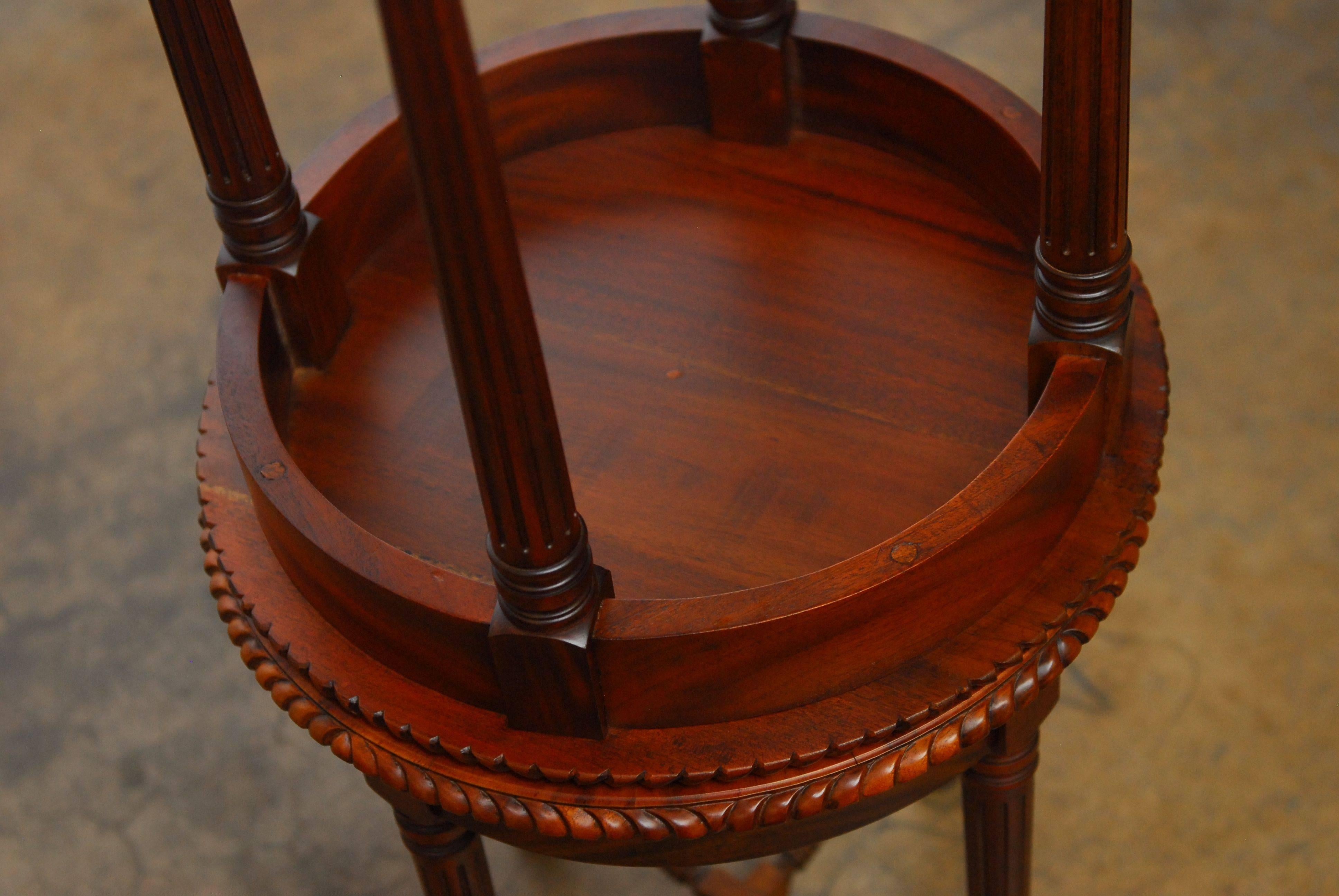 Wood Pair of Regency Carved Mahogany Gueridon Side Tables