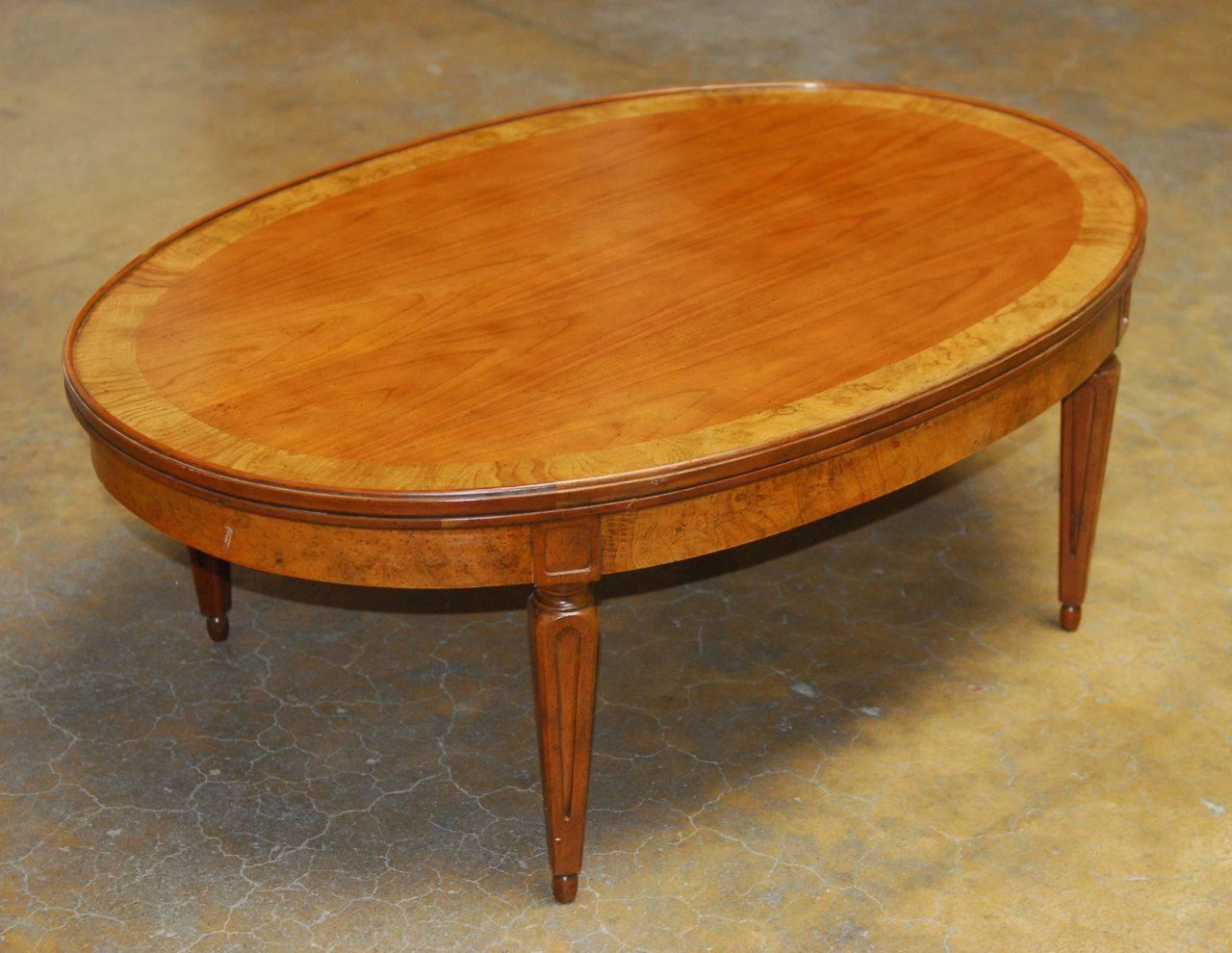 French Style Oval Coffee Table by Baker In Excellent Condition In Rio Vista, CA