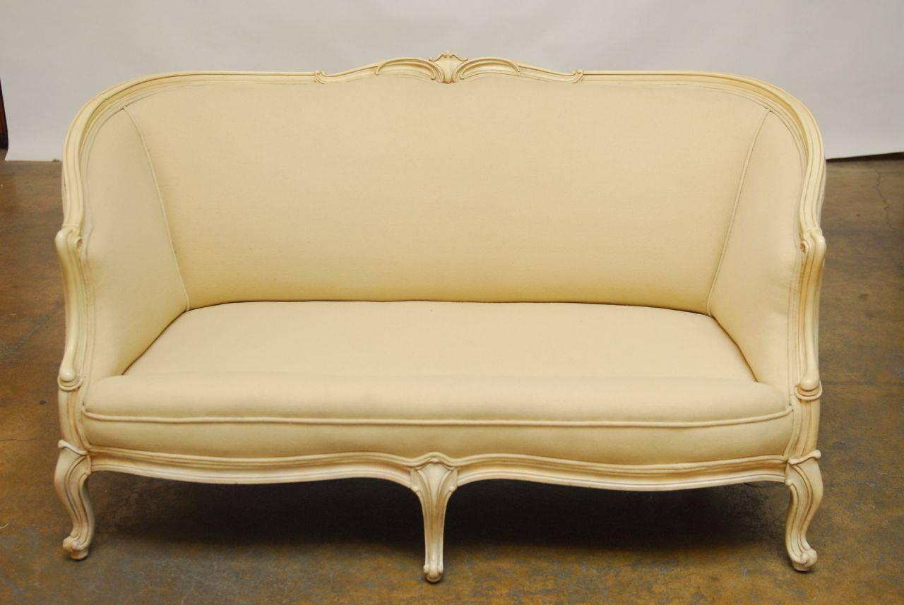 French Louis XV Style Loveseat Settee In Excellent Condition In Rio Vista, CA