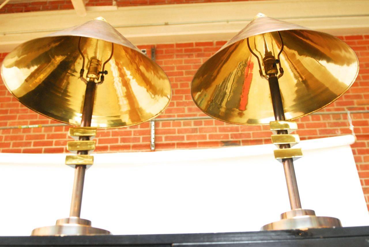 Pair of Mid-Century Modern Brass Chinese Hat Table Lamps In Excellent Condition In Rio Vista, CA