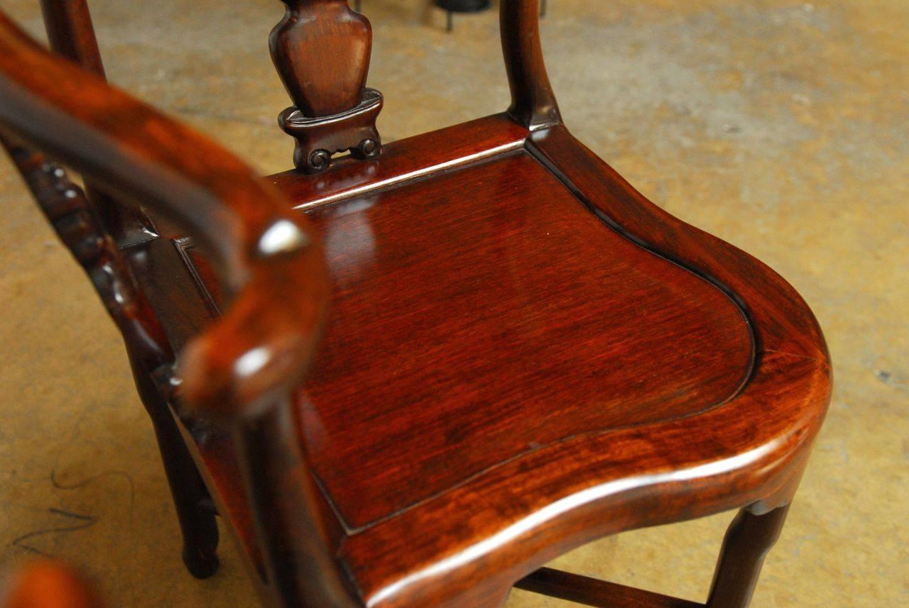 Pair of Exceptional Chinese Rosewood Corner Chairs In Excellent Condition For Sale In Rio Vista, CA