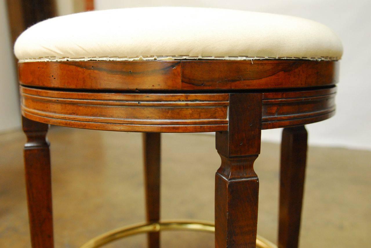 Pair of Italian Round Oak Swivel Barstools In Excellent Condition In Rio Vista, CA