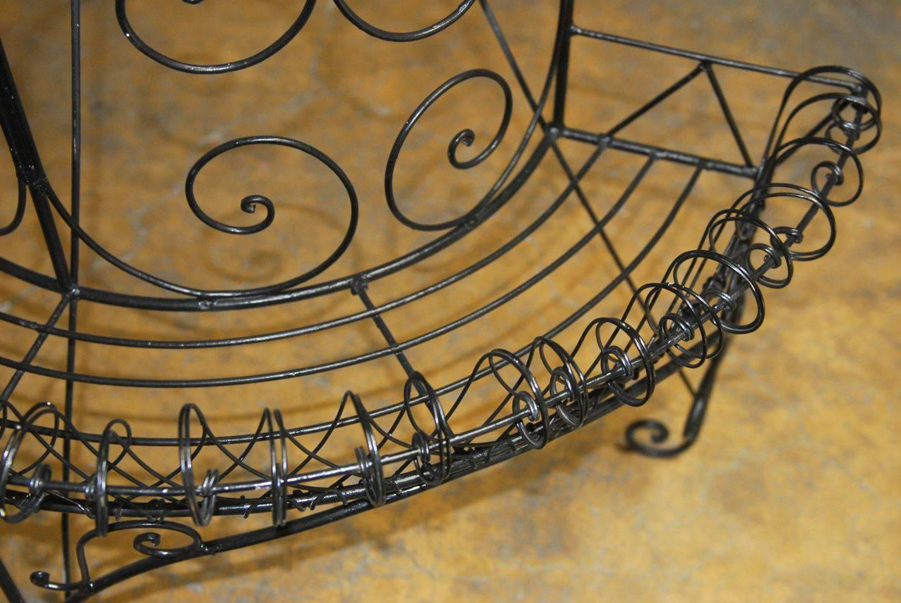 wire plant stands outdoor